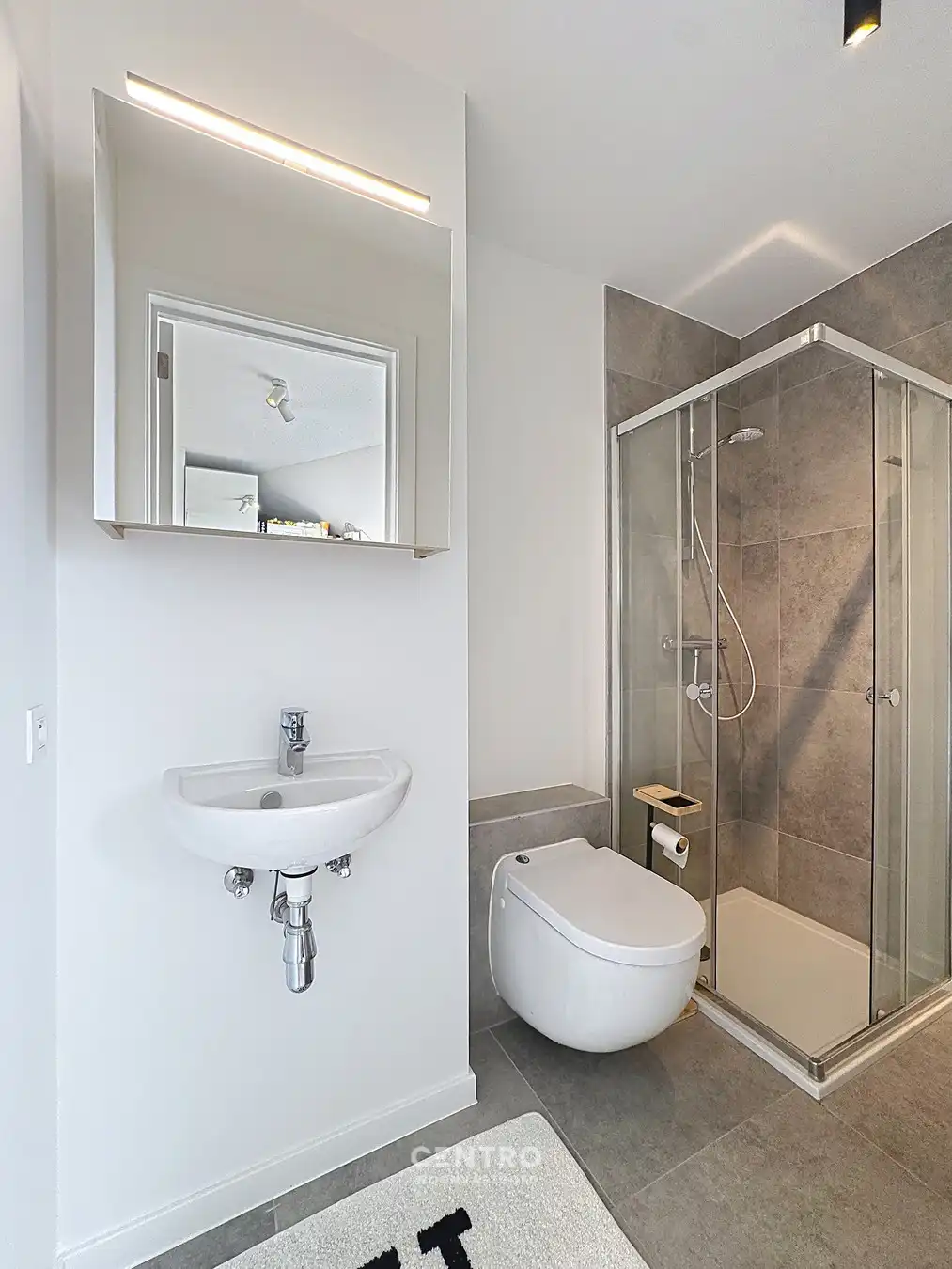 LEUK appartement met 2 slpk én 2 badkamers! foto 15