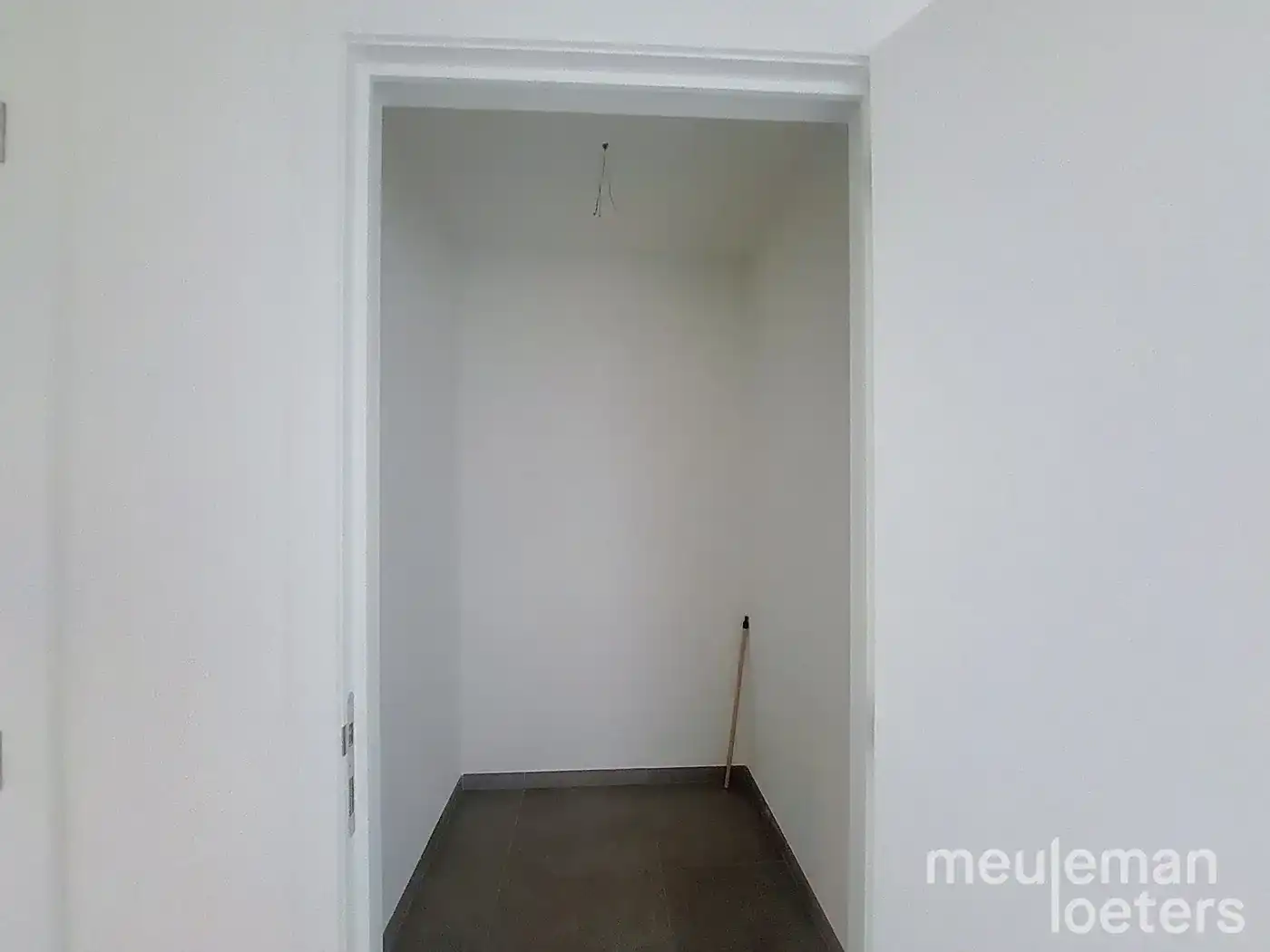 Nieuwbouwwoning met 4 slaapkamers foto 16