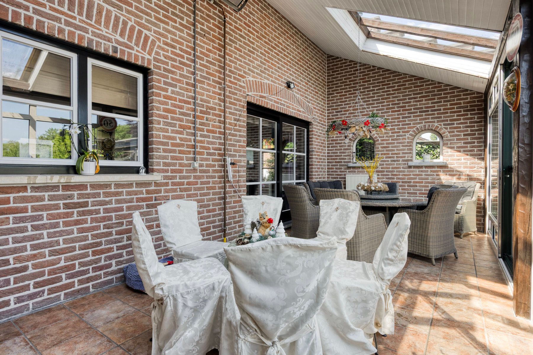 Karaktervolle villa met veel mogelijkheden in Lommel! foto 23