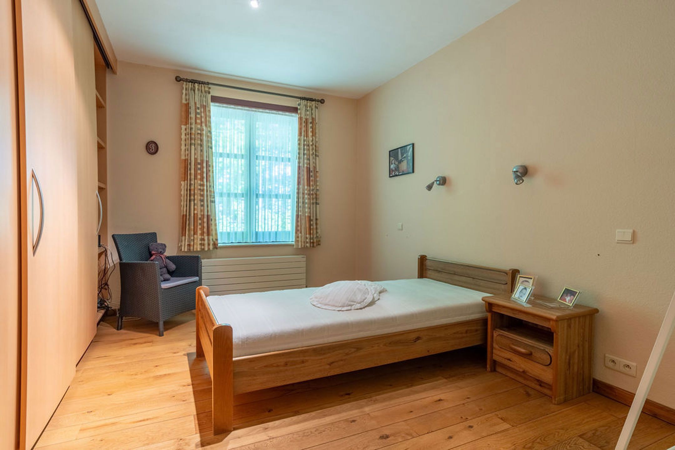 Ruime villa met 6 slpk op 2.295 m² grond met veel privacy foto 36