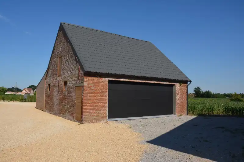 garage/opslagruimte te huur in Waregem foto {{pictureIndex}}