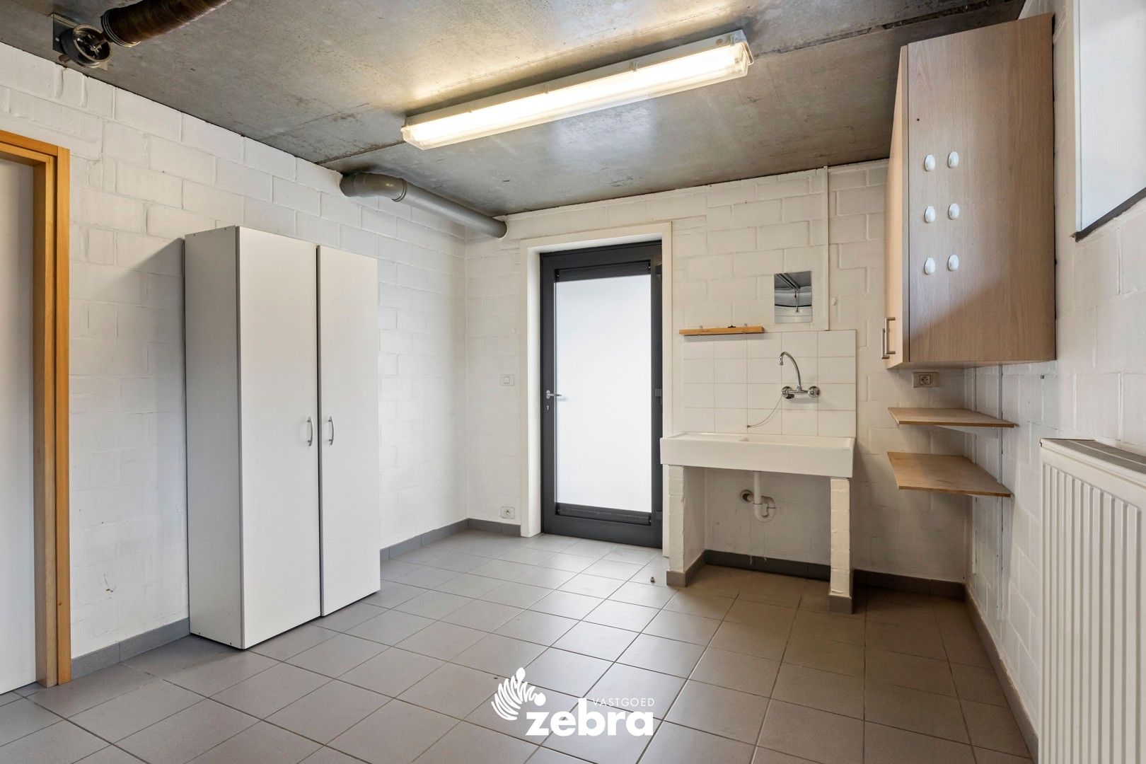 Instapklare woning met 4 slaapkamers te Oostrozebeke! foto 10