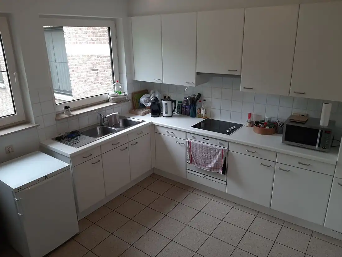 Knus instapklaar appartement te Genk foto 4