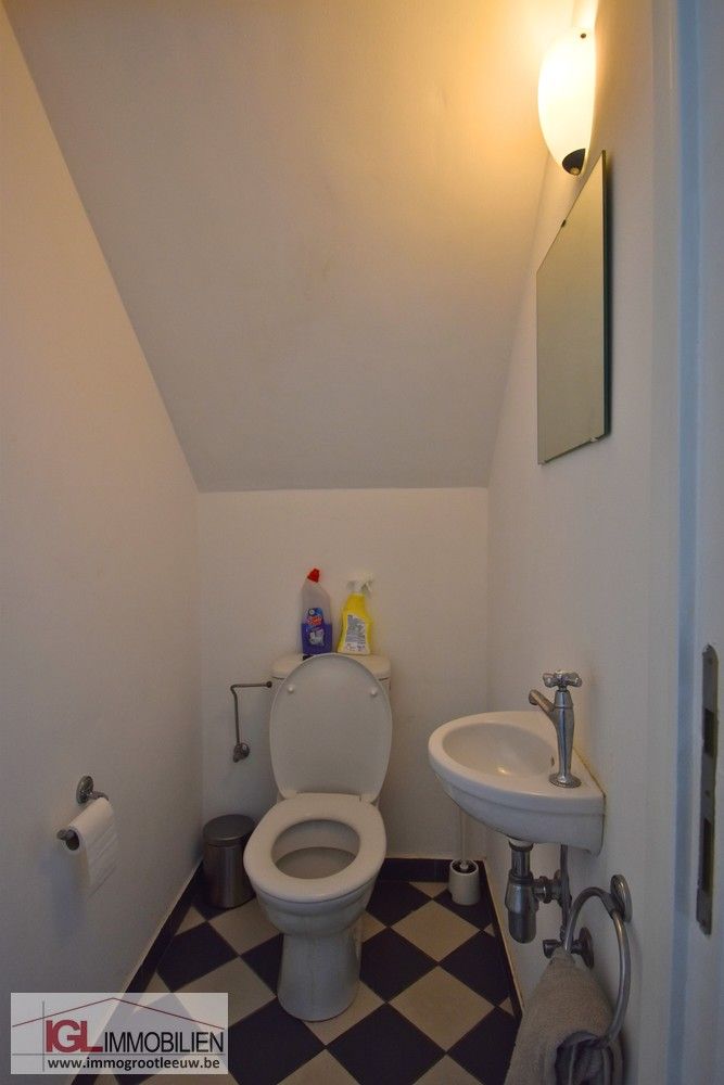 1-slaapkamerappartement te huur in Sint-Pieters-Leeuw foto 9