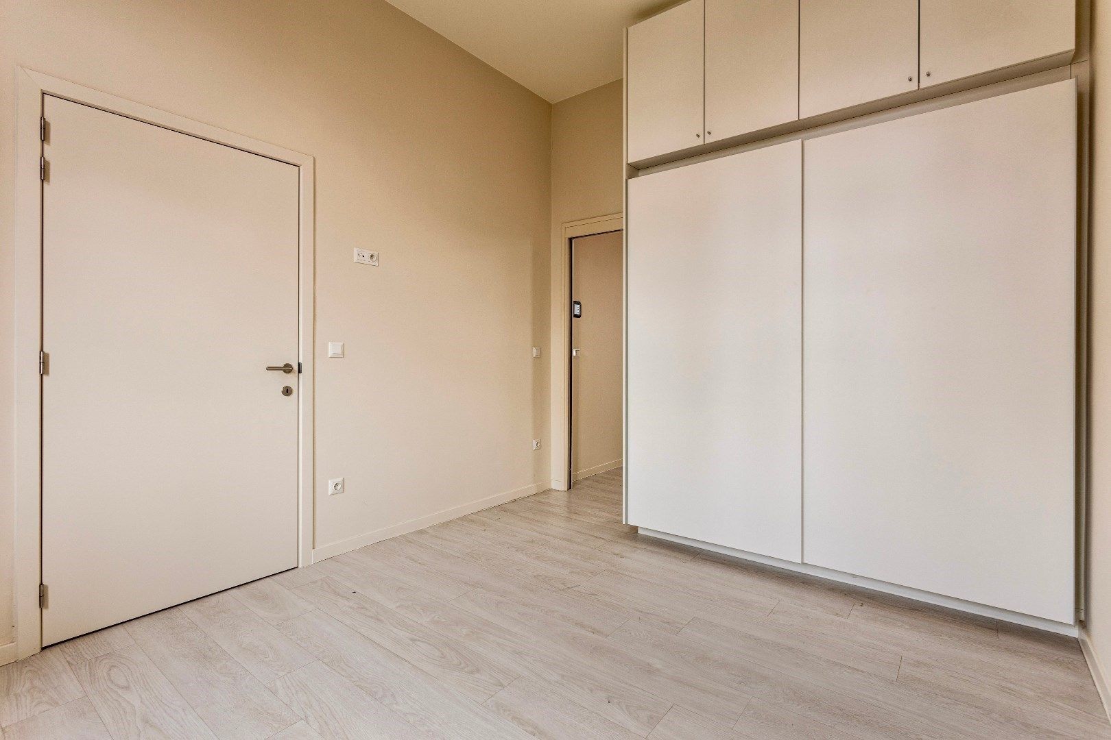 Moderne en ruime assistentiewoning te centrum Halle foto 5