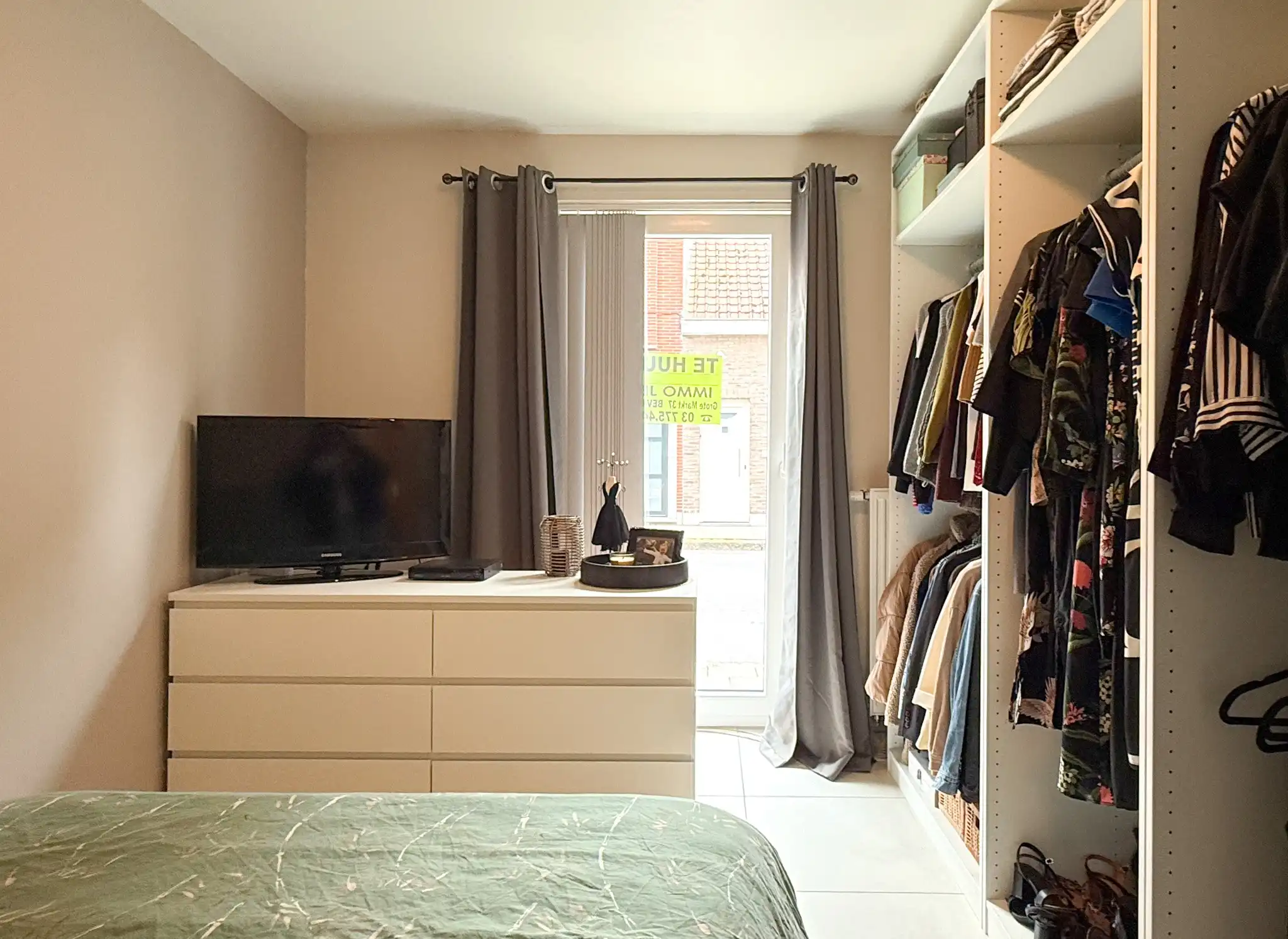 Gelijkvoers appartement met twee slaapkamers en tuin in het hartje van Beveren foto 8