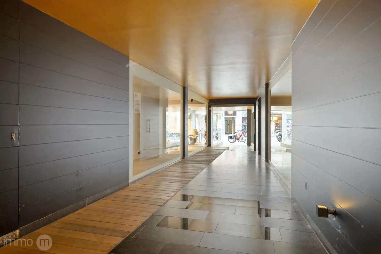 Zeer ruim handelspand van ca. 1.200 m² nabij station Leuven foto 5