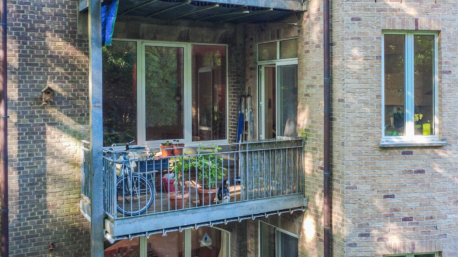 INSTAPKLAAR APP MET 1 SLAAPKAMER + BUREAU ! foto 9