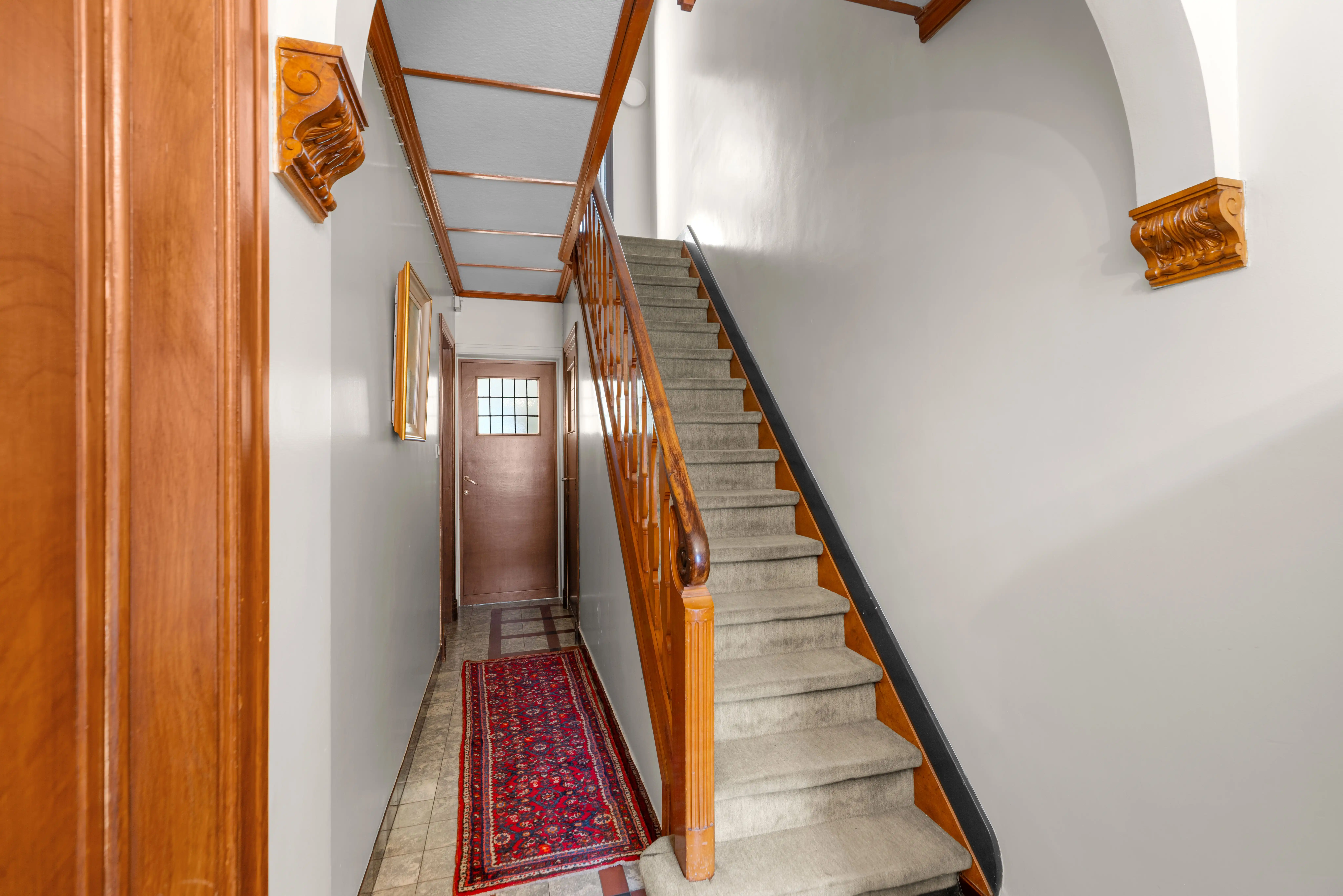 Te renoveren woning met veel potentieel in Sint-Michiels! foto 6