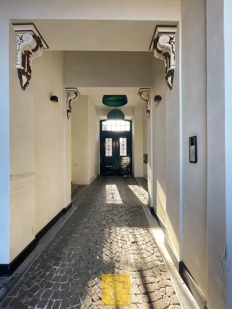 high-end afgewerkt appartement (112 m2) in 18e eeuws stadspaleis ‘Hof de Gros’, toplocatie bij Sint-Jakobskerk, met optionele aankoop parkeerplaats foto 27