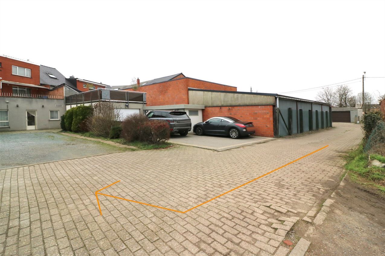 Centraal gelegen duplex appartement met 3 slpk., ruim terras en parking foto 33