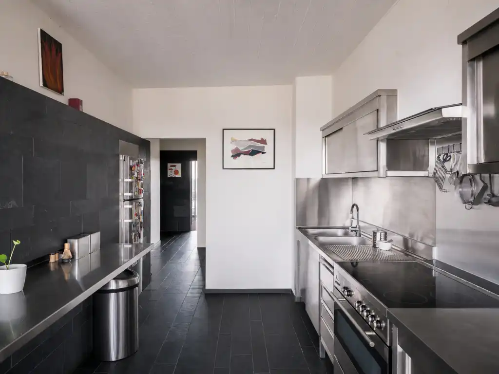 Uniek 2-slaapkamerappartement ontworpen door Fabiaan Van Severen - Gent-Sint Pieters foto 3