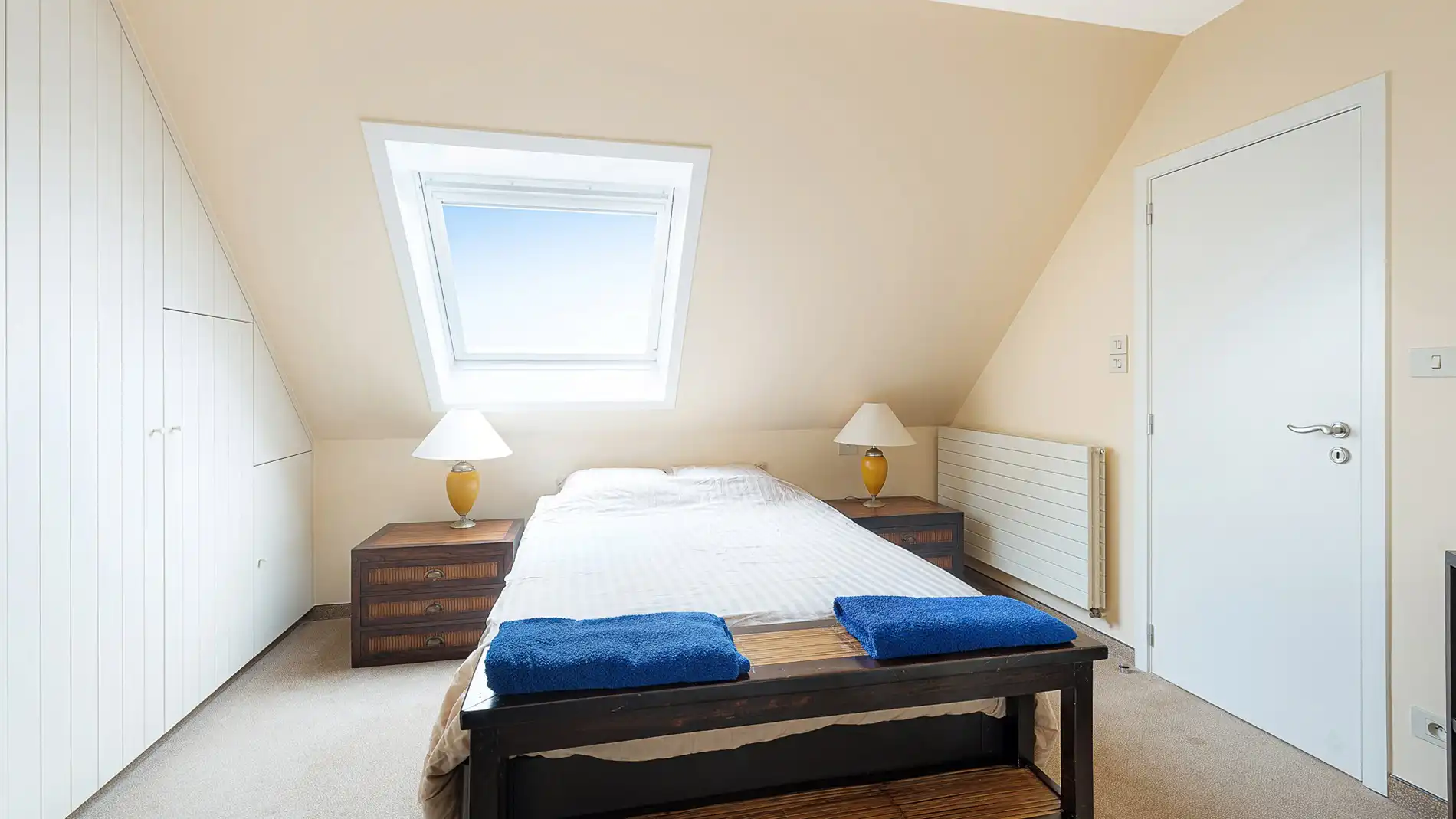 Ruim, zongericht dakappartement op toplocatie te koop foto 16