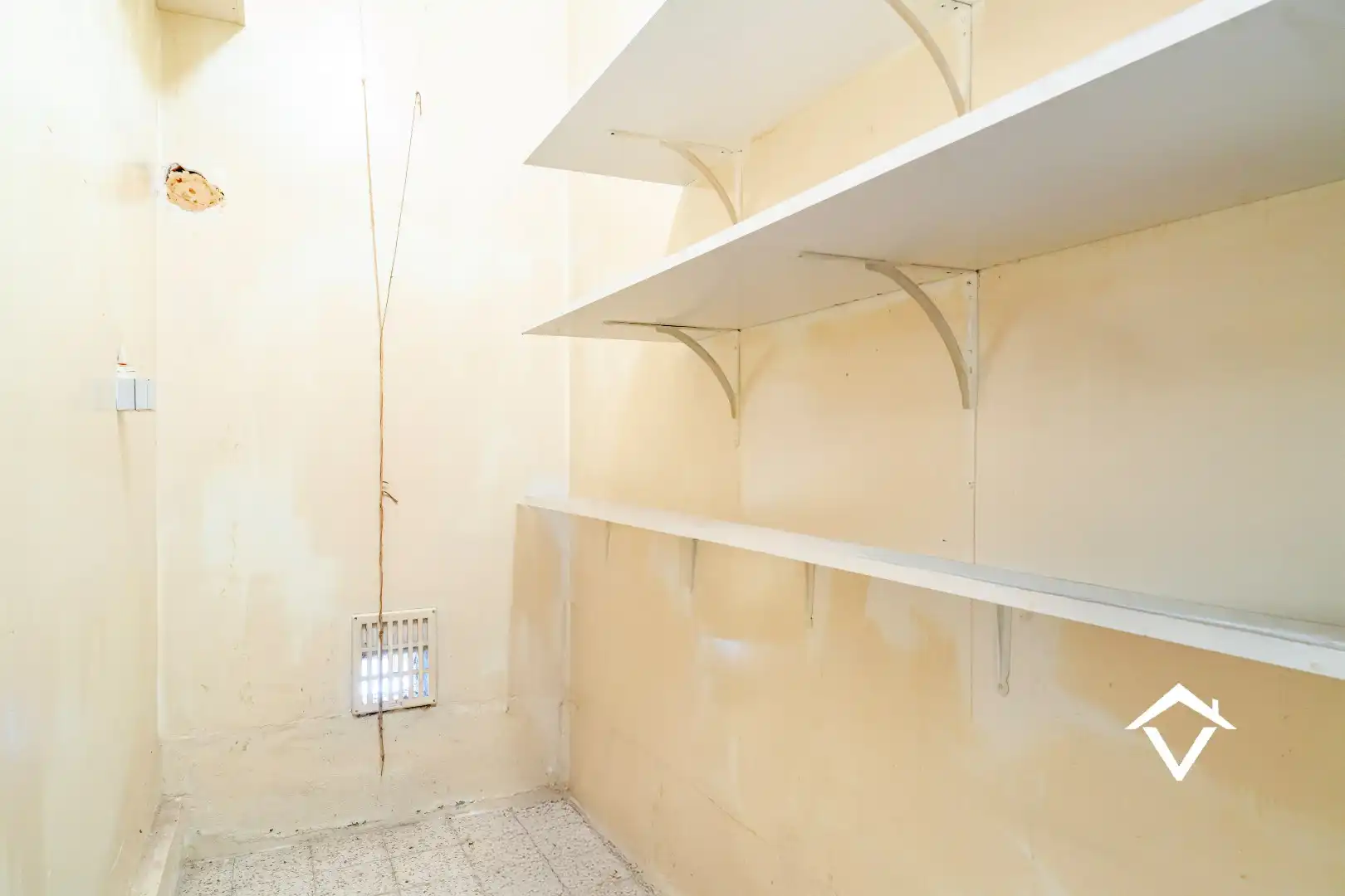 Alleenstaande woning met zuidgerichte tuin, garage en 4 slaapkamers te Ichtegem foto 11