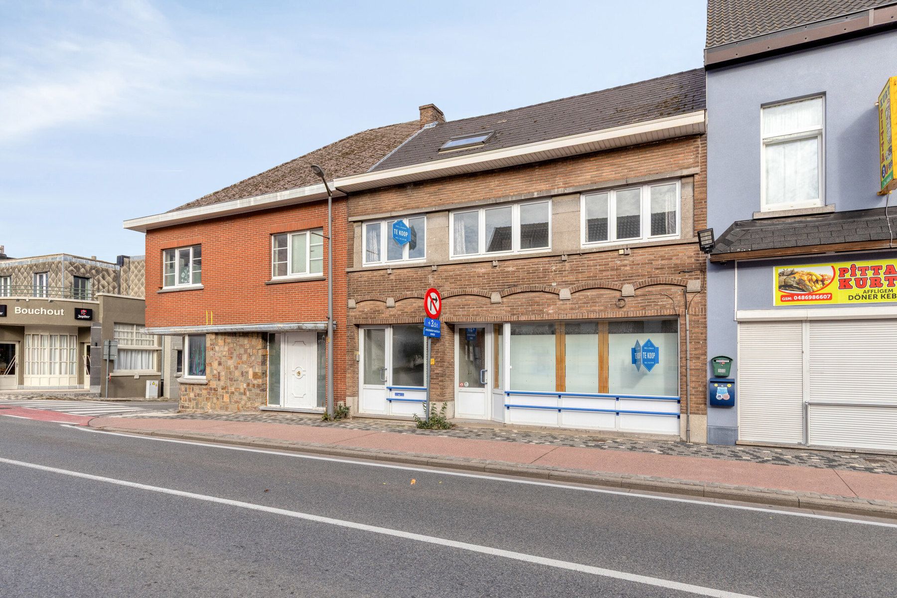 Kantoor te koop foto {{pictureIndex}}