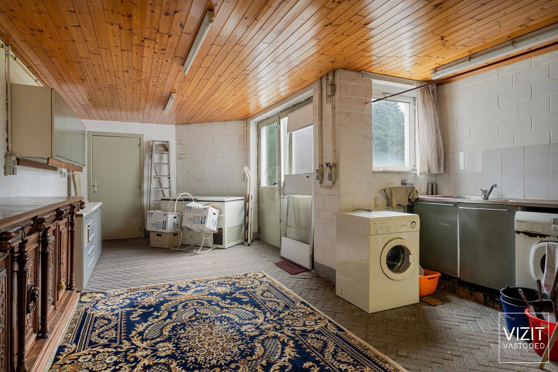 Ruime woning langs de stadsrand van Ninove  foto 10