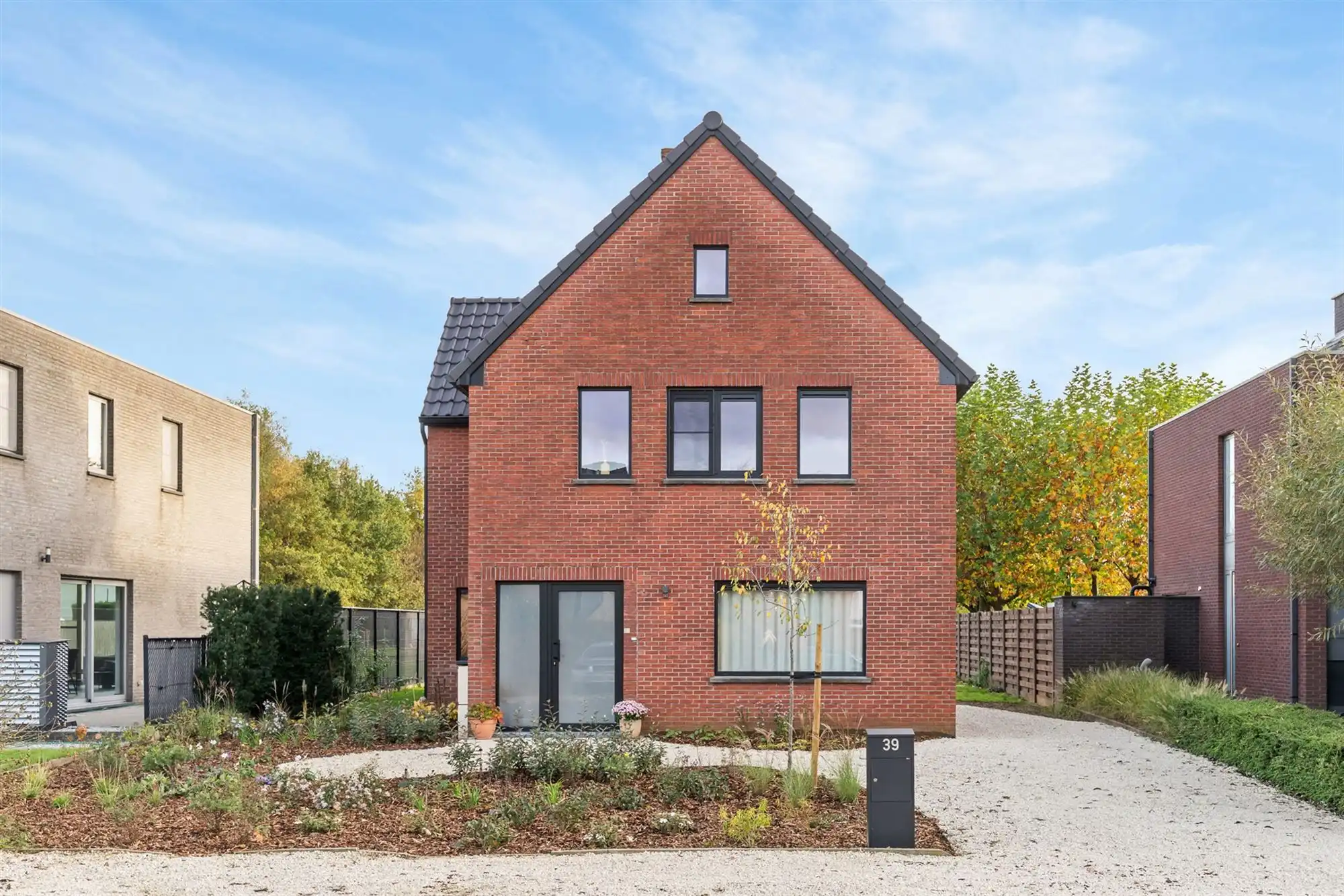 COMPLEET GERENOVEERDE WONING OP PERCEEL VAN BIJNA 9 ARE VLAK BIJ ZOLDER CENTRUM, OMGEVEN DOOR GROEN. foto 33