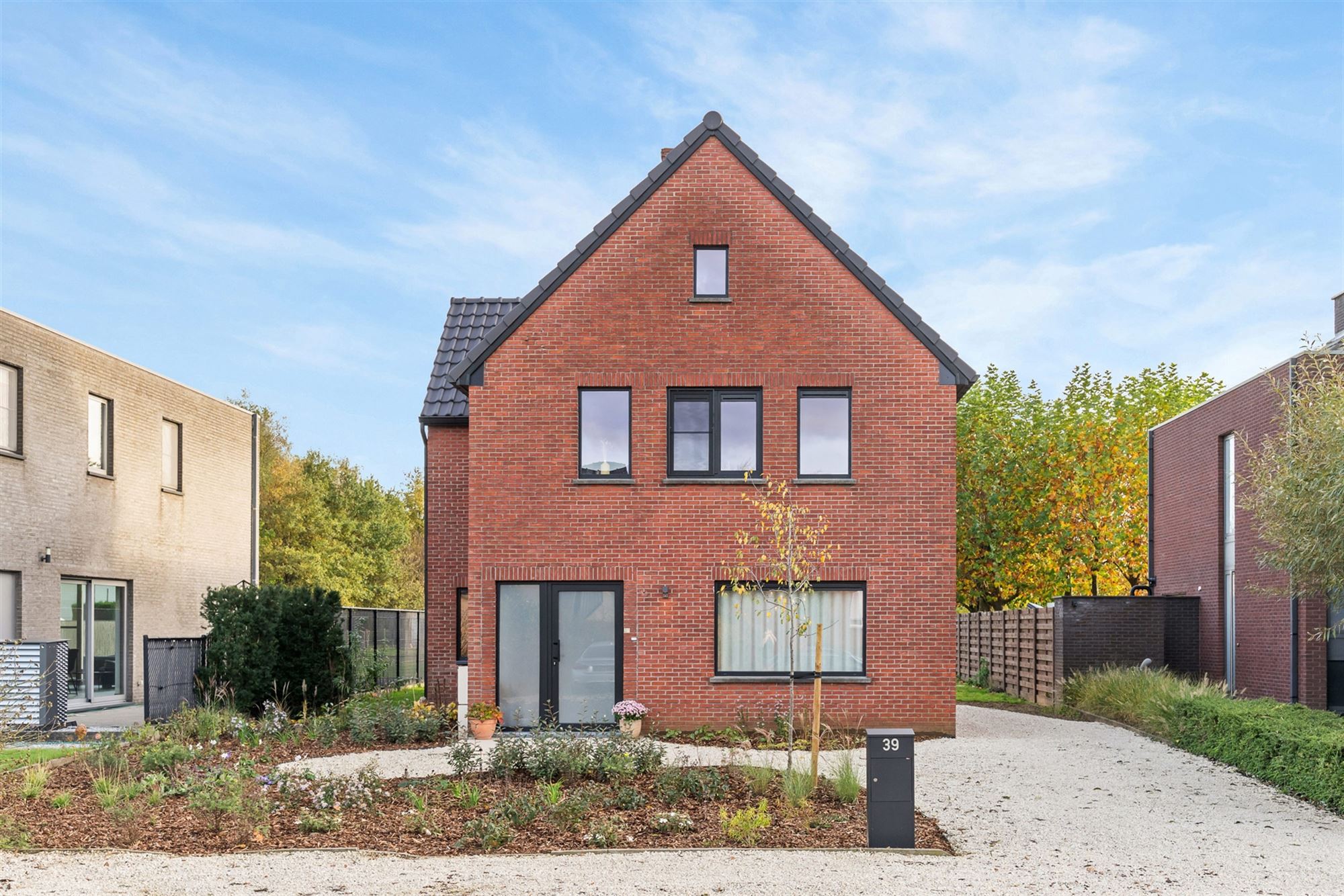 COMPLEET GERENOVEERDE WONING OP PERCEEL VAN BIJNA 8 ARE VLAK BIJ ZOLDER CENTRUM, OMGEVEN DOOR GROEN. foto 33