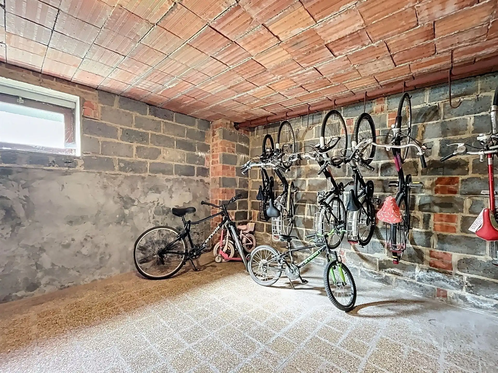 gelijkvloers 3 slpk-appartement met extra berging foto 11