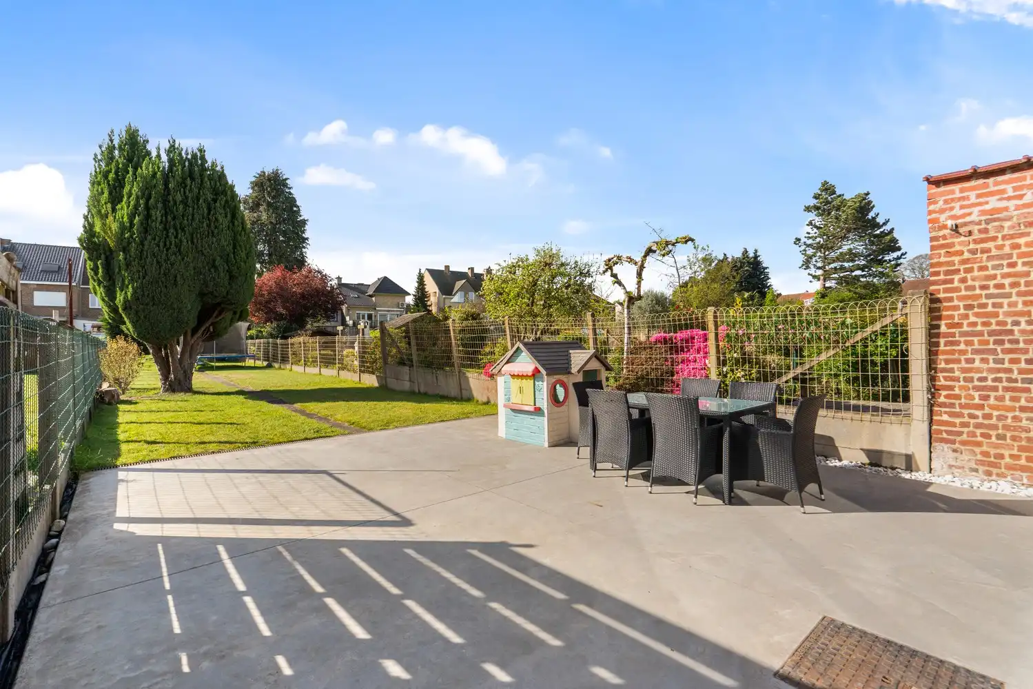 Prachtig gerenoveerde woning met tuin, zonnepanelen en garage in Sint‑Pieters‑Leeuw foto 8