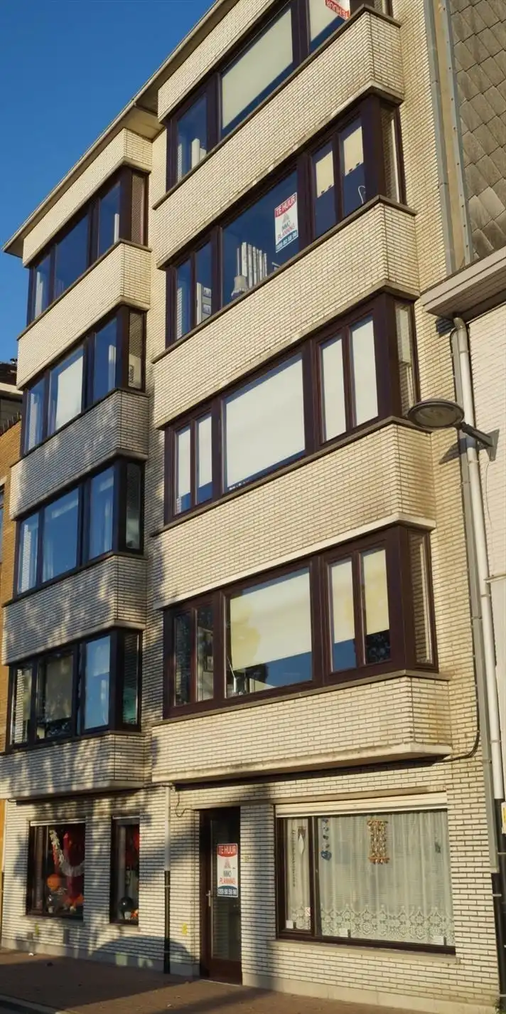 Modern appartement met 2 slaapkamers foto {{pictureIndex}}