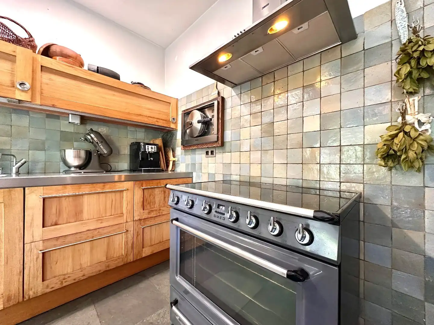 Unieke woning met werkplaats op toplocatie in Tongeren – industrieterrein Overhaam foto 20