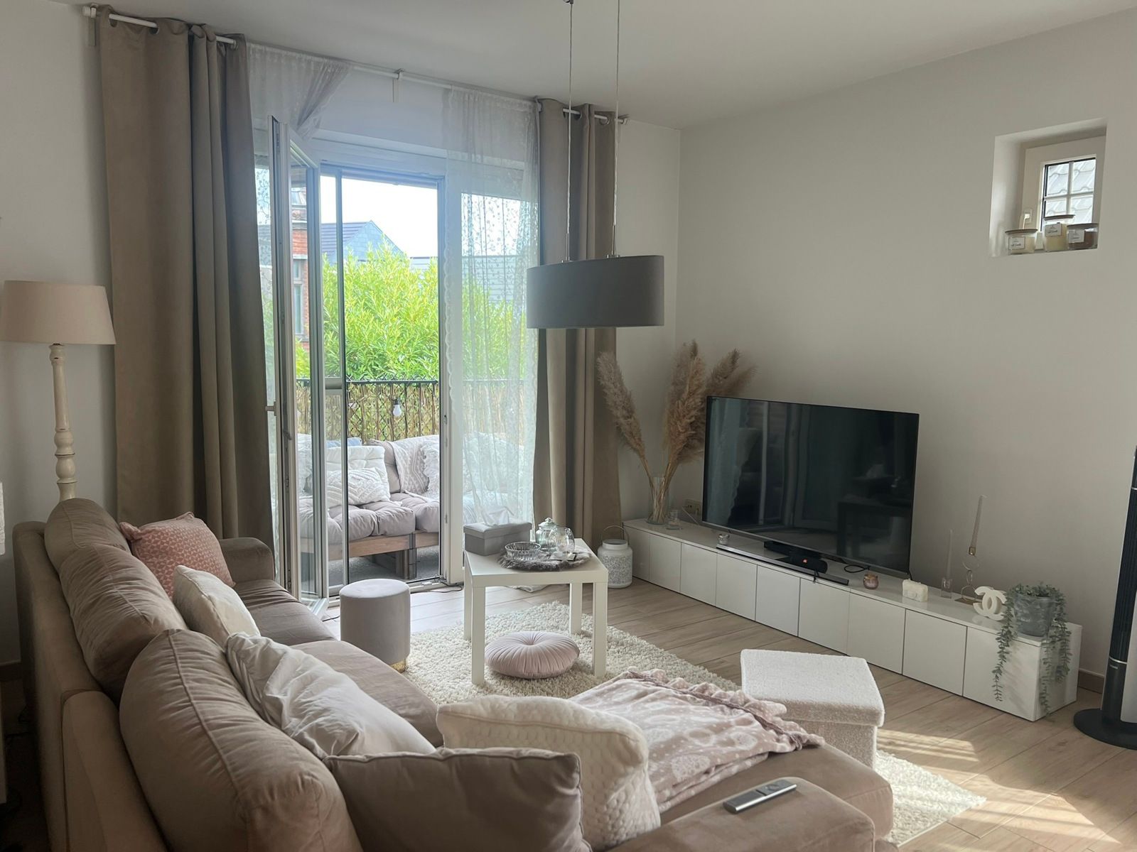 Gezellig, lichtrijk appartement te huur foto 2