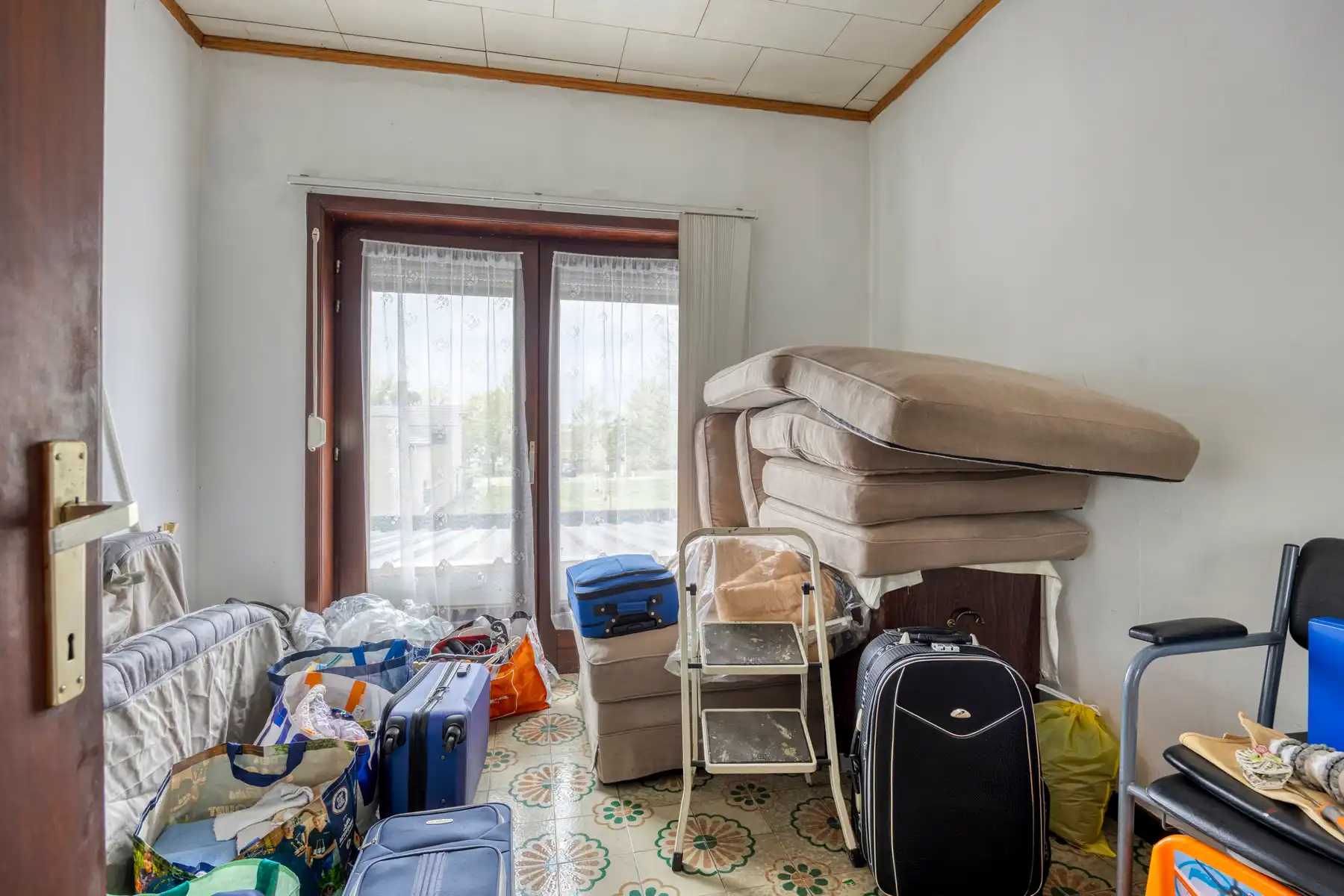 Te renoveren mijnwerkerswoning met 4 slaapkamers, en 2 badkamers. foto 32