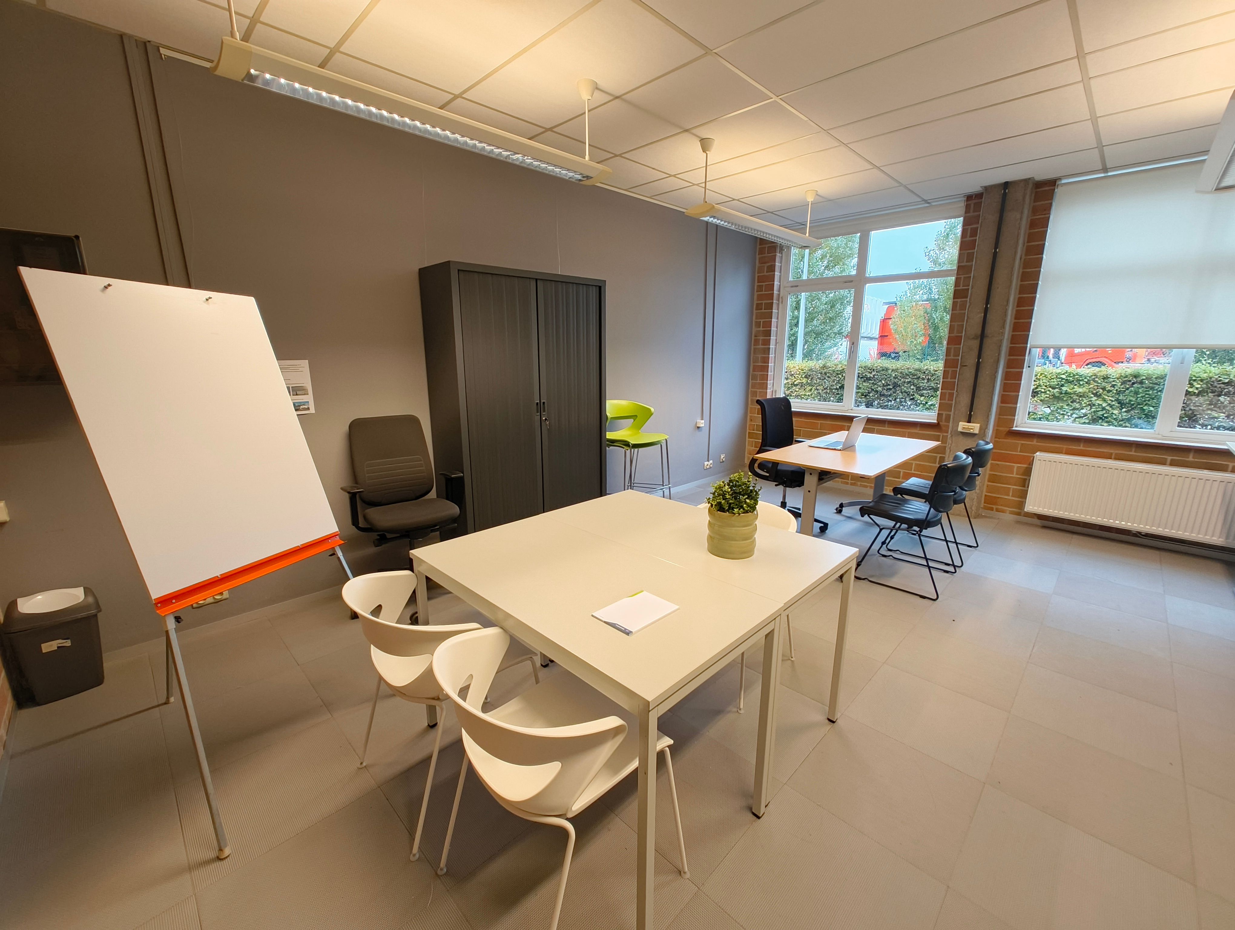 Kantoor voor startende ondernemers foto {{pictureIndex}}