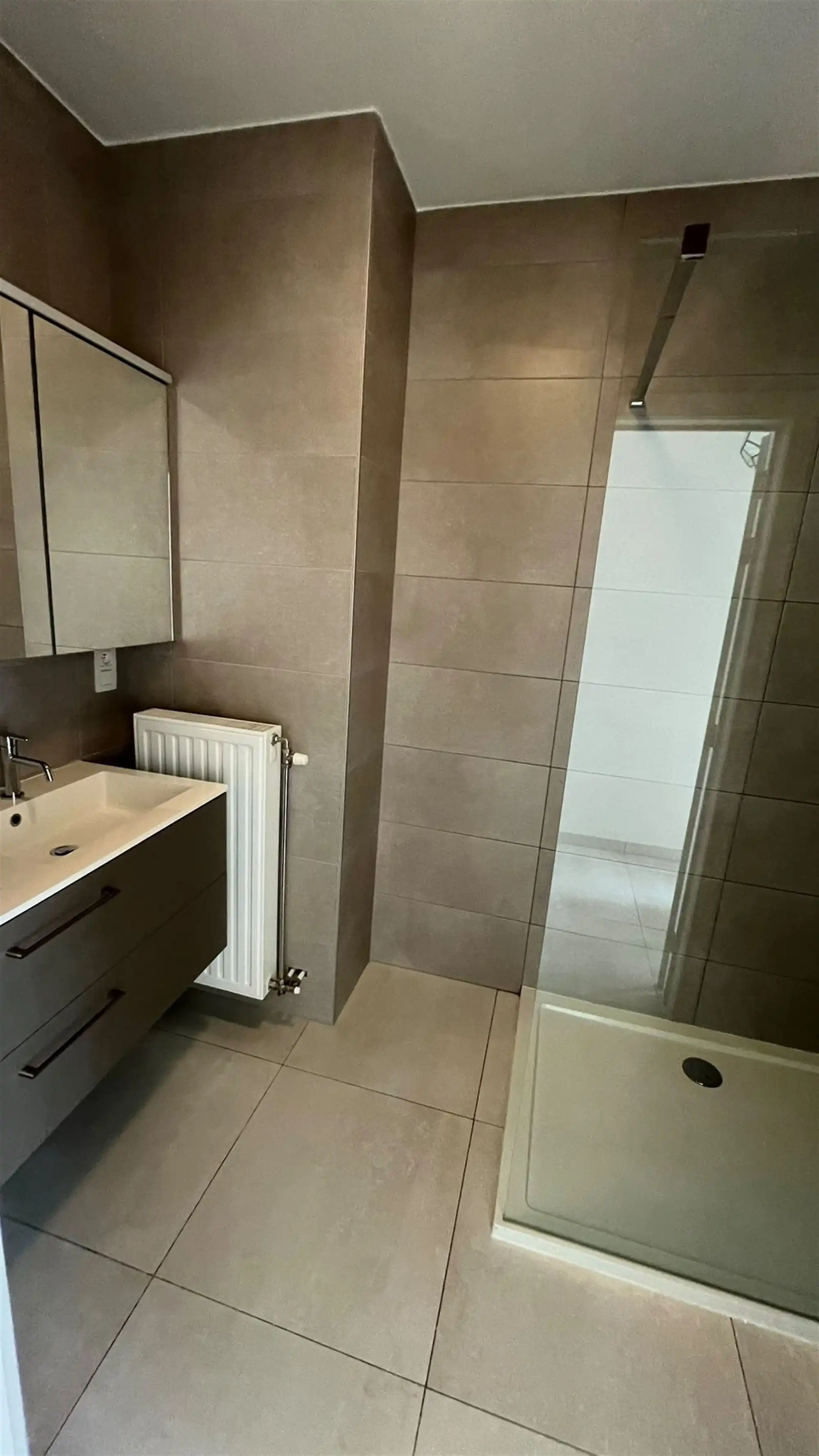 Modern en lichtrijk 2 slpk appartement  foto 17