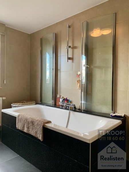 Ruim appartement met 1+1 slaapkamer en groot dakterras in Dilsen-Stokkem foto 29