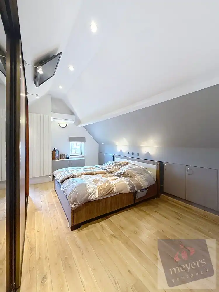 Exclusieve woning met zwembad en 1,2 ha privéterrein in Alken foto 27