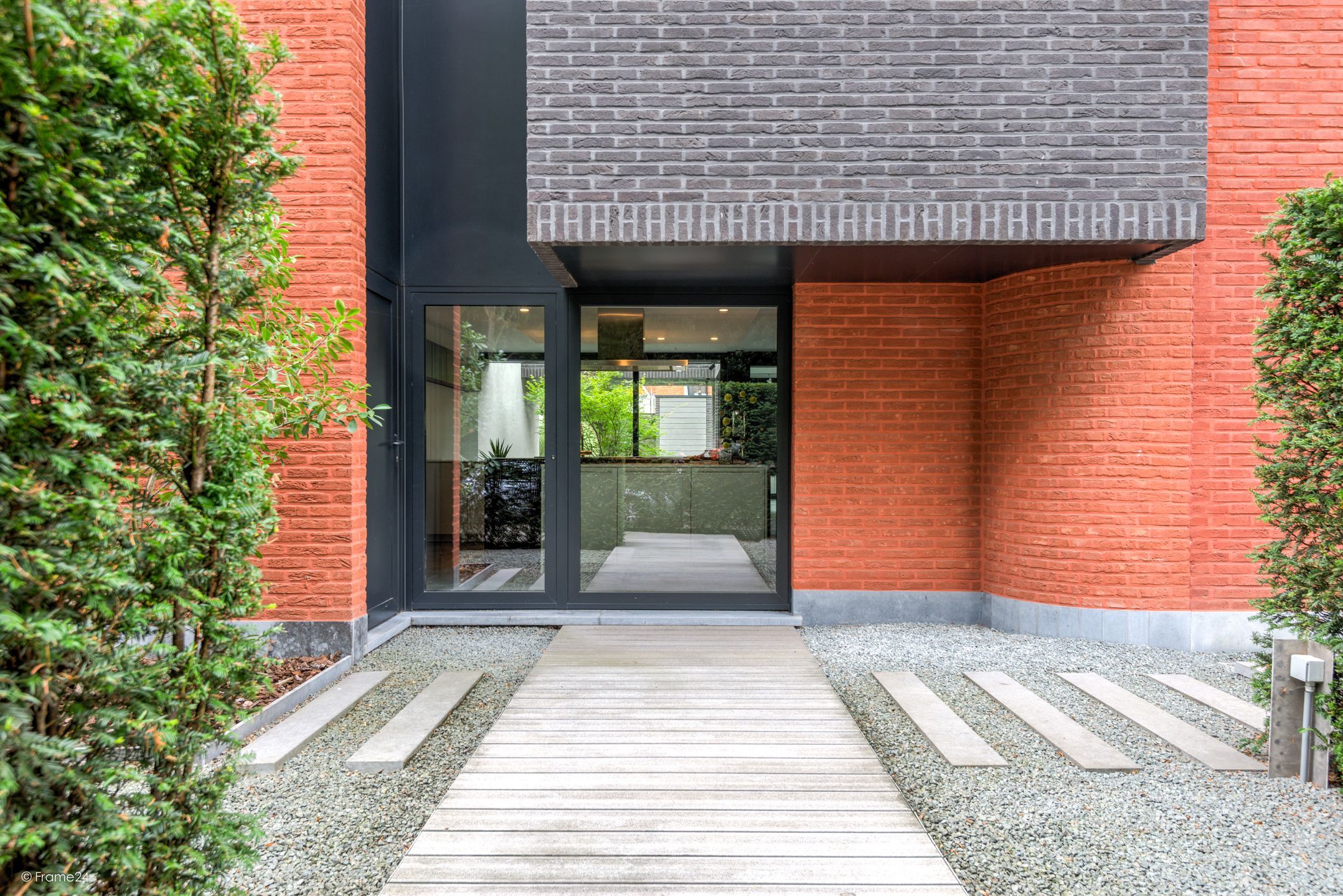 Moderne stadsvilla op een rustige locatie. foto 30