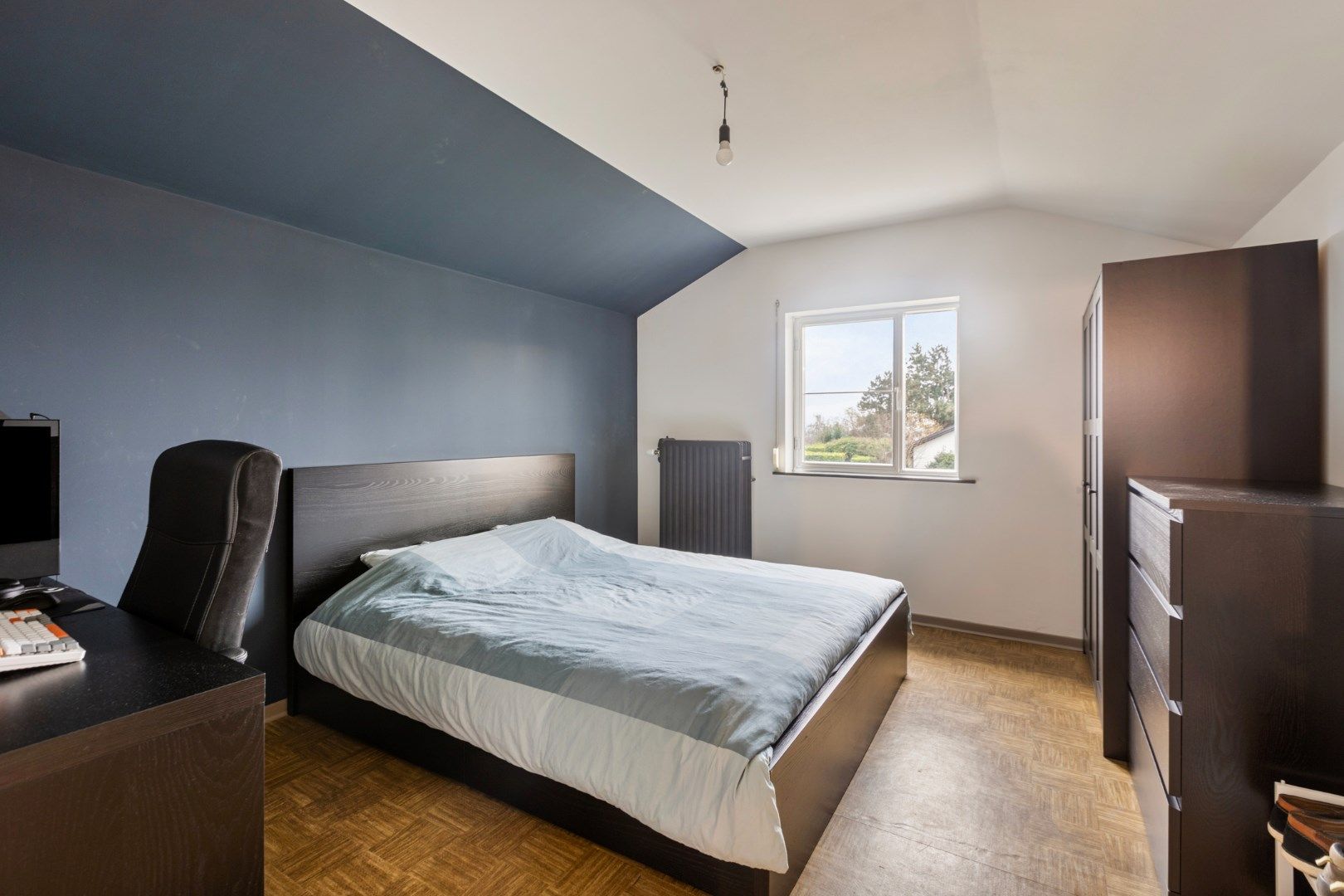 Ruime woning met 5 slaapkamers + inrit aan achterzijde foto 19