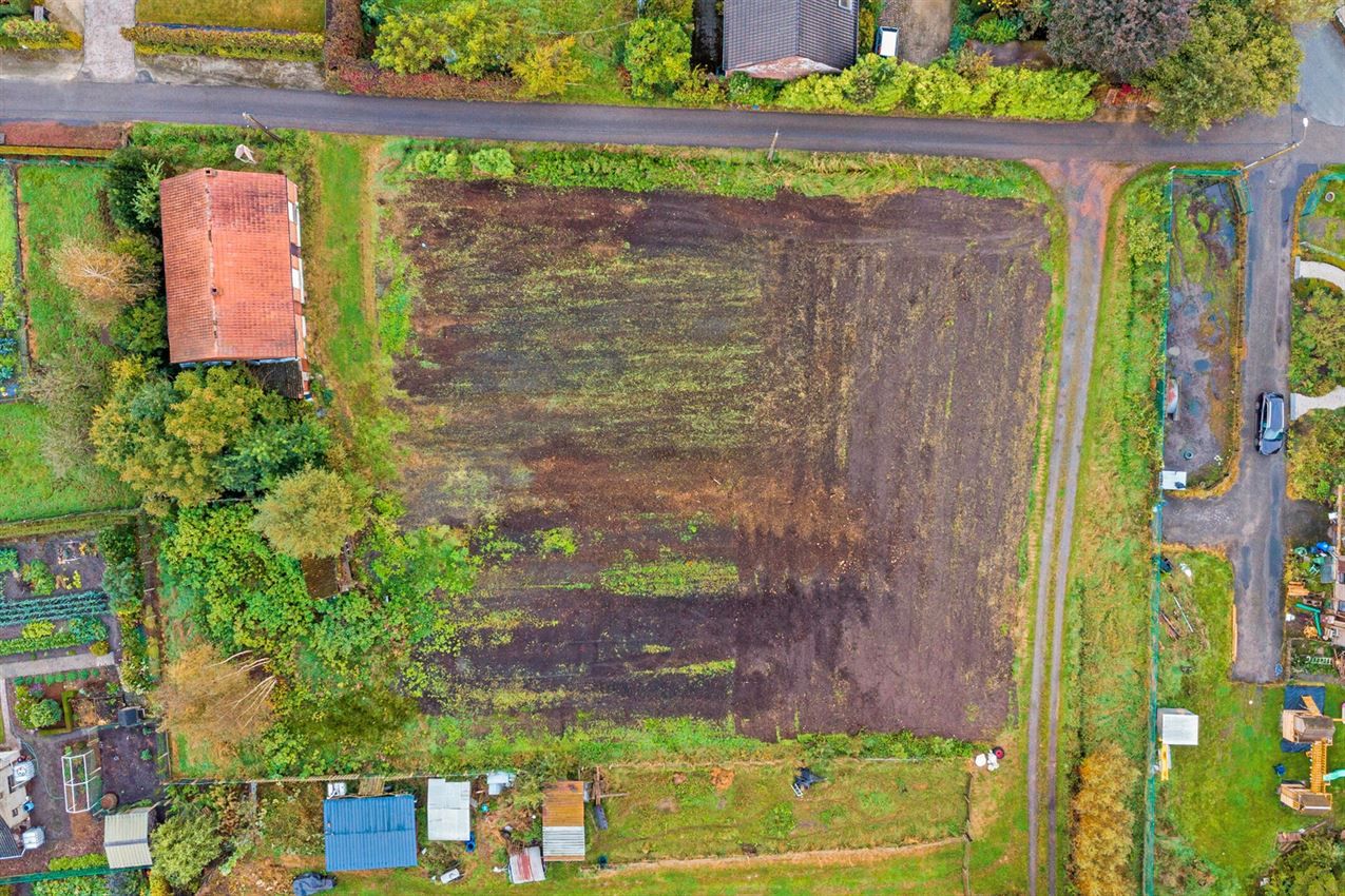 Unieke kans: Te renoveren of nieuw te bouwen hoeve op 31a40 in een rustige, landelijke omgeving foto 21