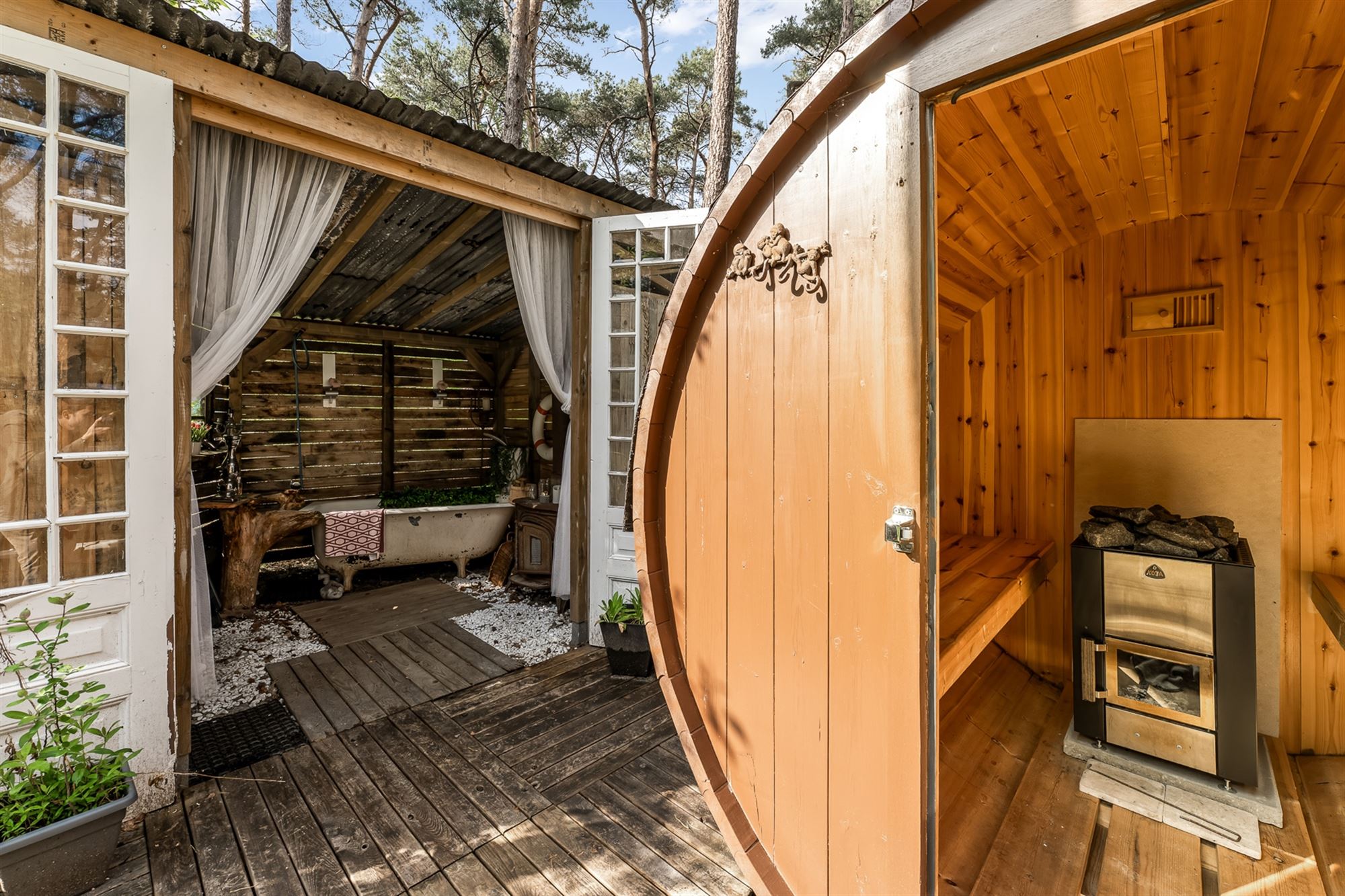 UNIEKE, TOP-GERENOVEERDE CHALET OP IDYLISSCHE LOCATIE foto 16