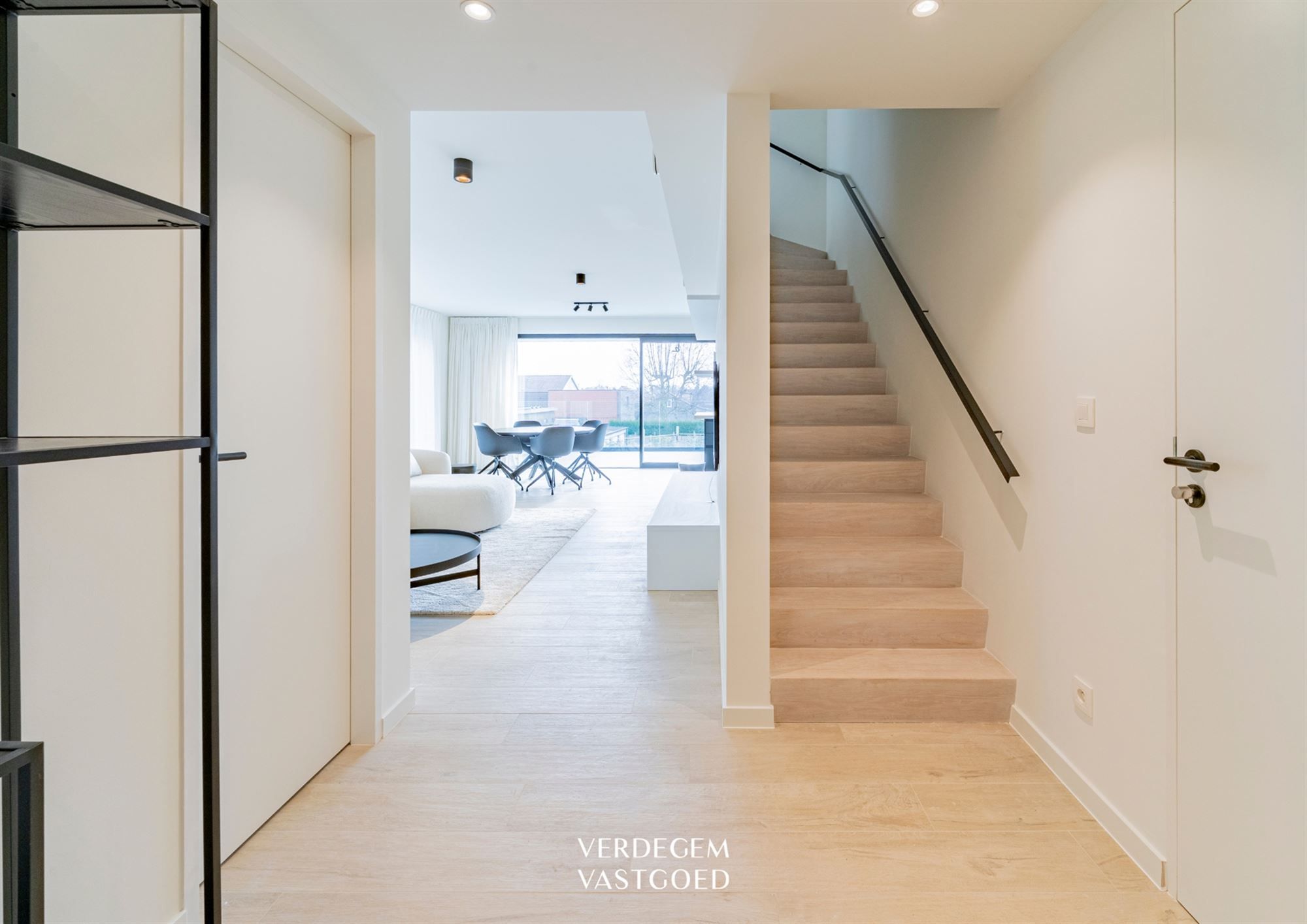 Wonen in comfort en klasse: energiezuinige duplex met 4 slaapkamers en garage foto 3