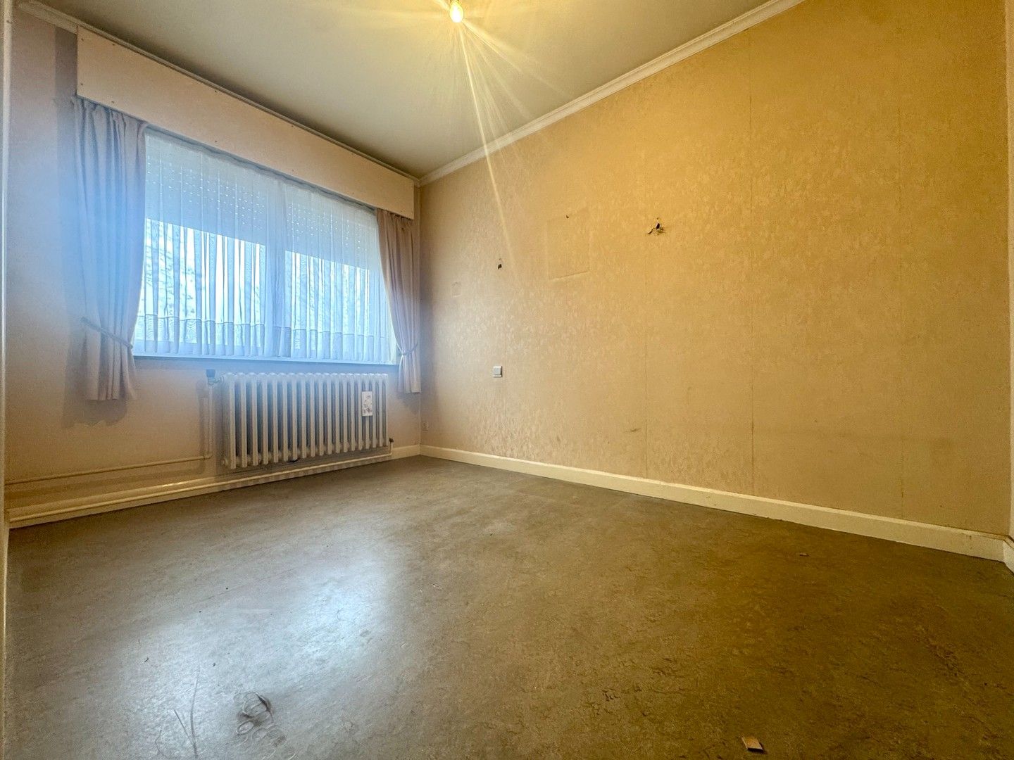 Woning met garage en tuin! foto 14