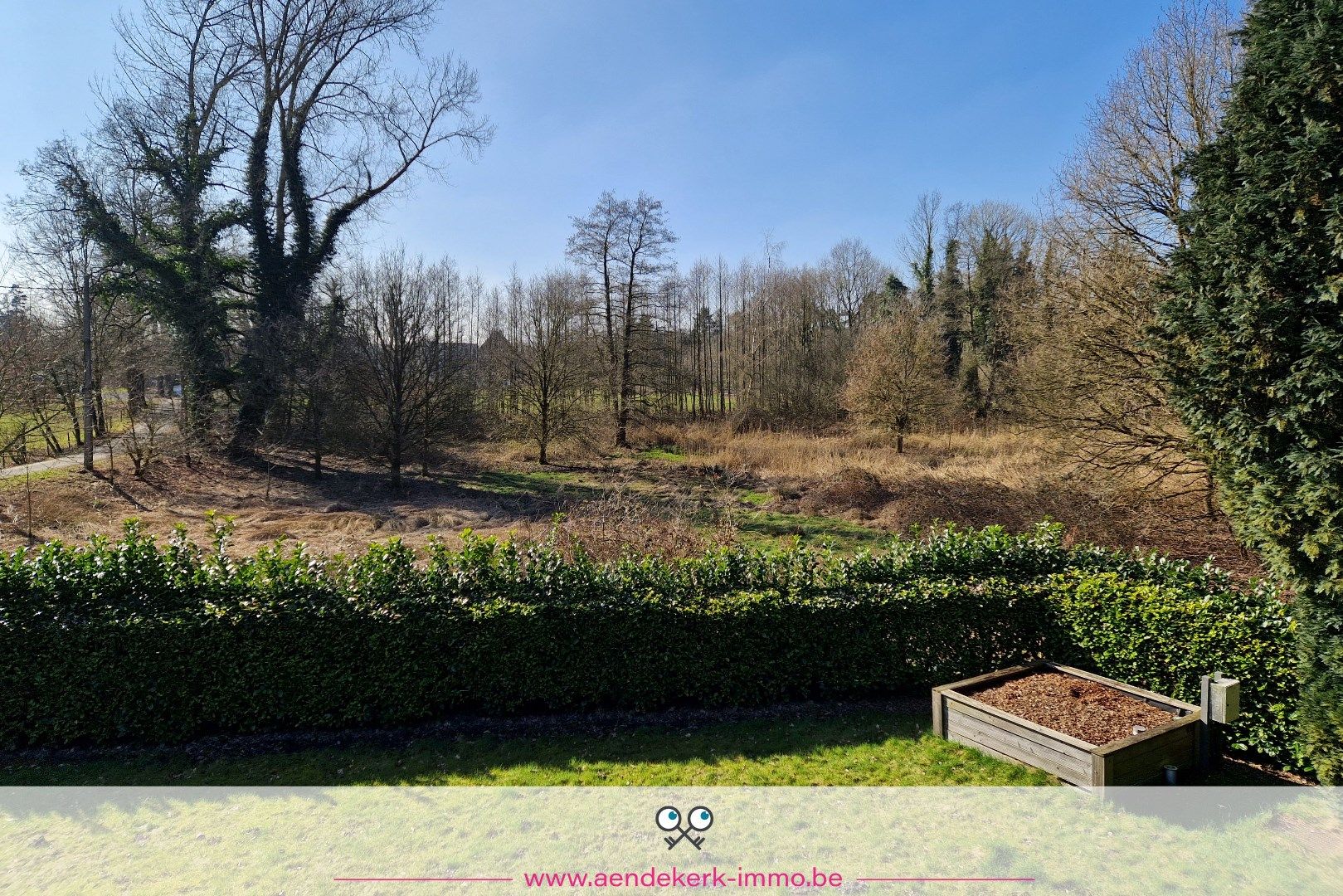 Ruime, te renoveren, woning met loods/stal in As foto 22