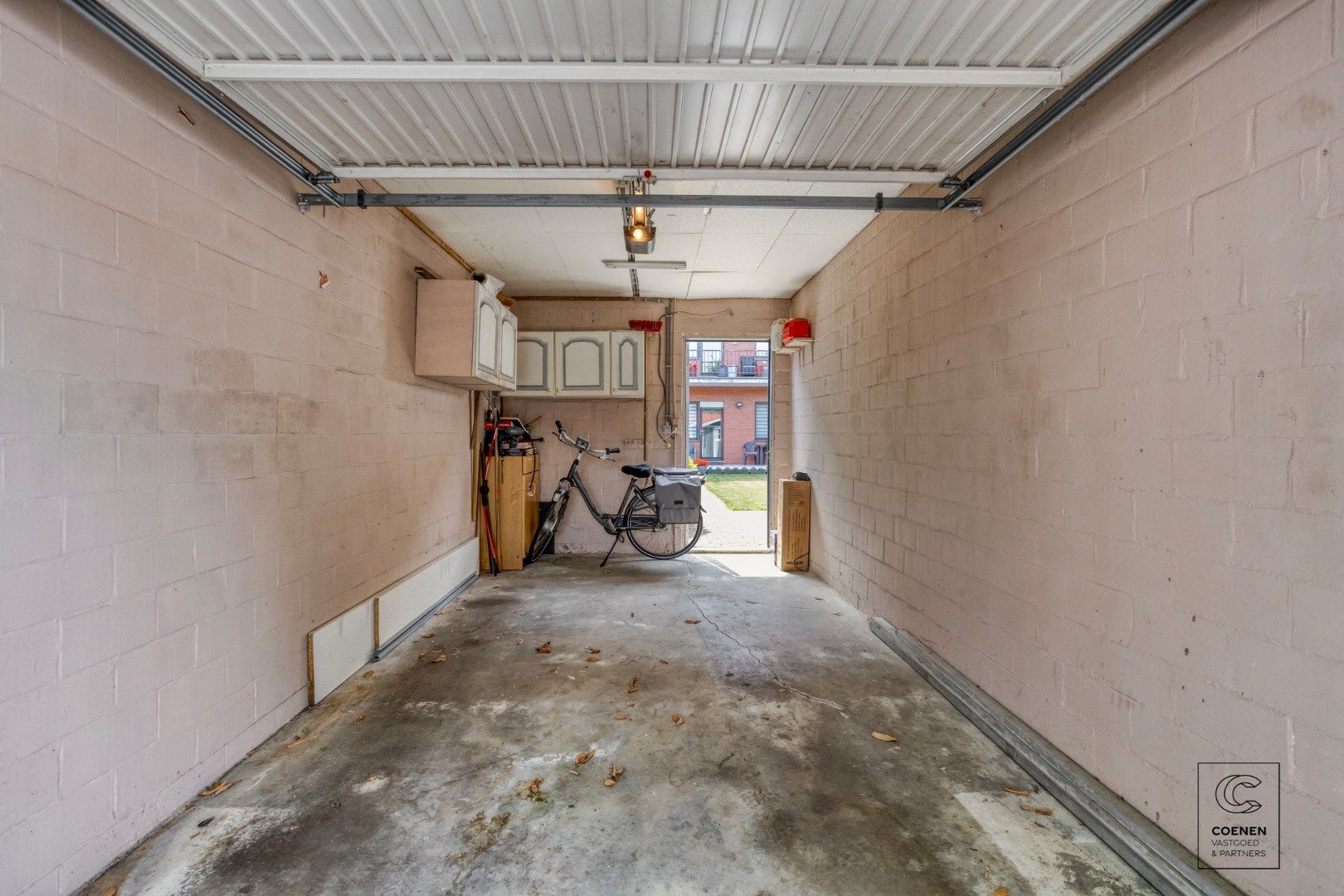 Instapklaar gelijkvloers appartement van 90m² met tuin en garage nabij het centrum van Schoten! foto 16