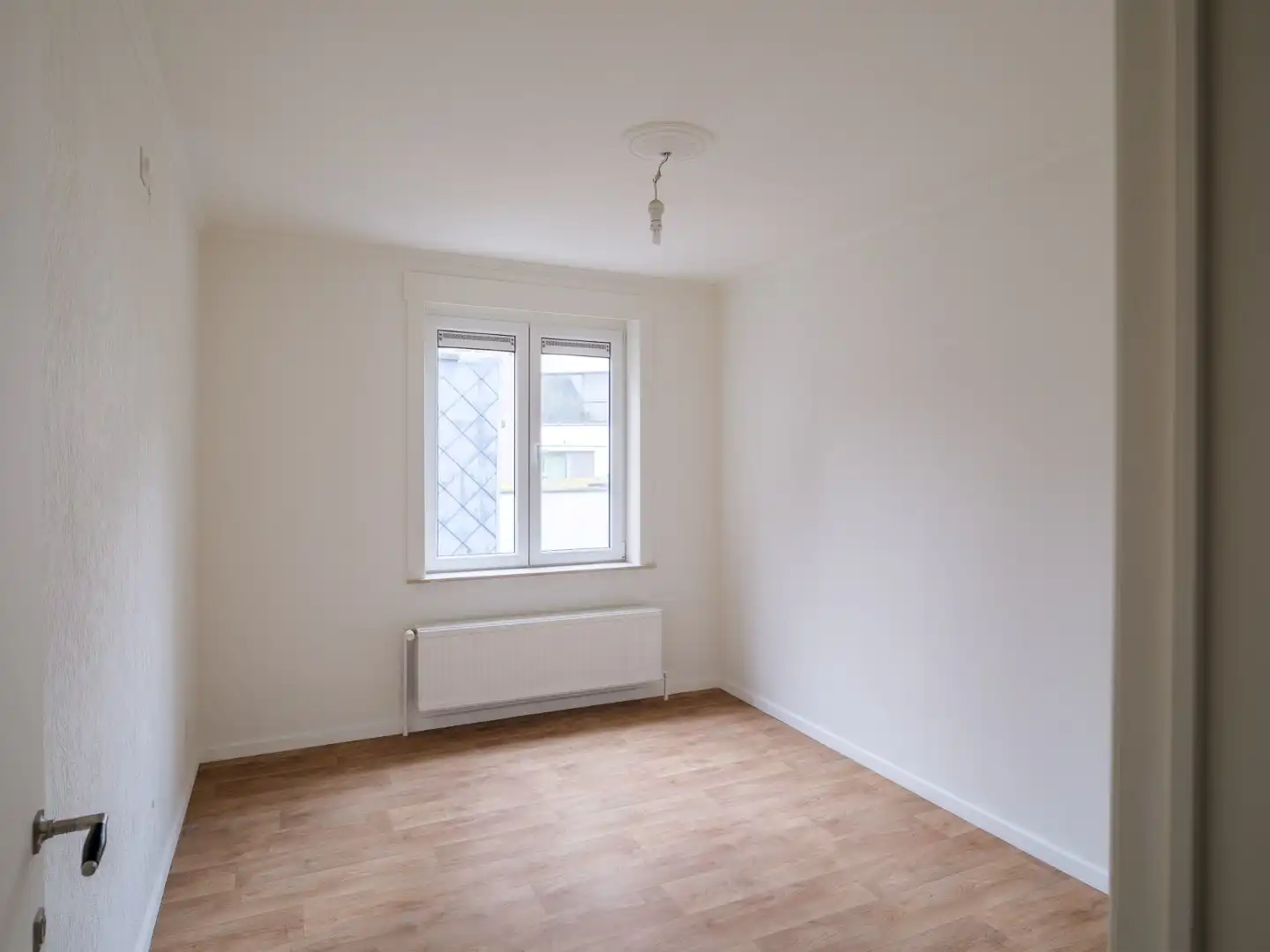 Stijlvol gerenoveerd, lichtrijk tweeslaapkamerappartement foto 10