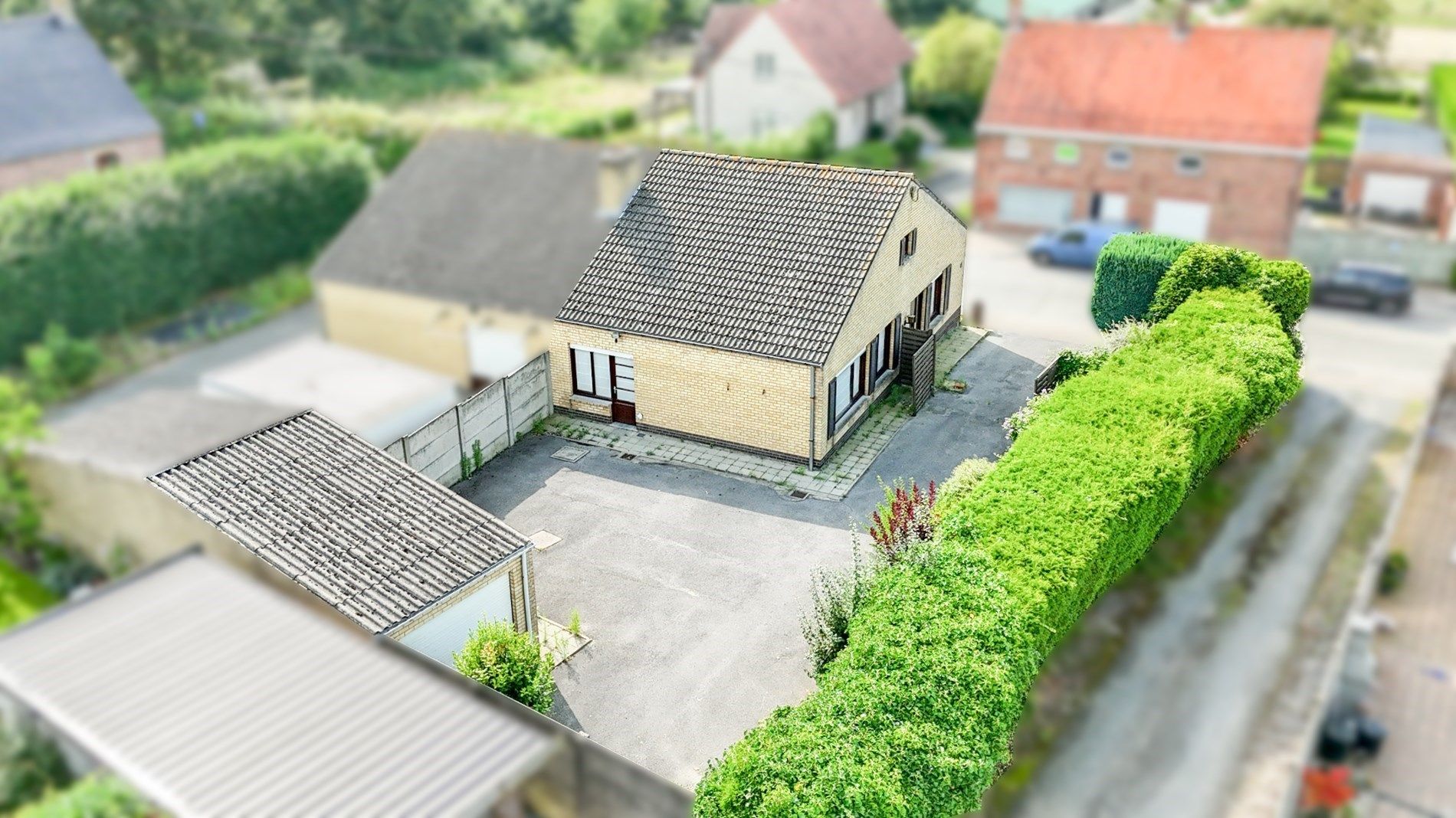 Halfopen bebouwing met renovatiepotentieel! foto 2