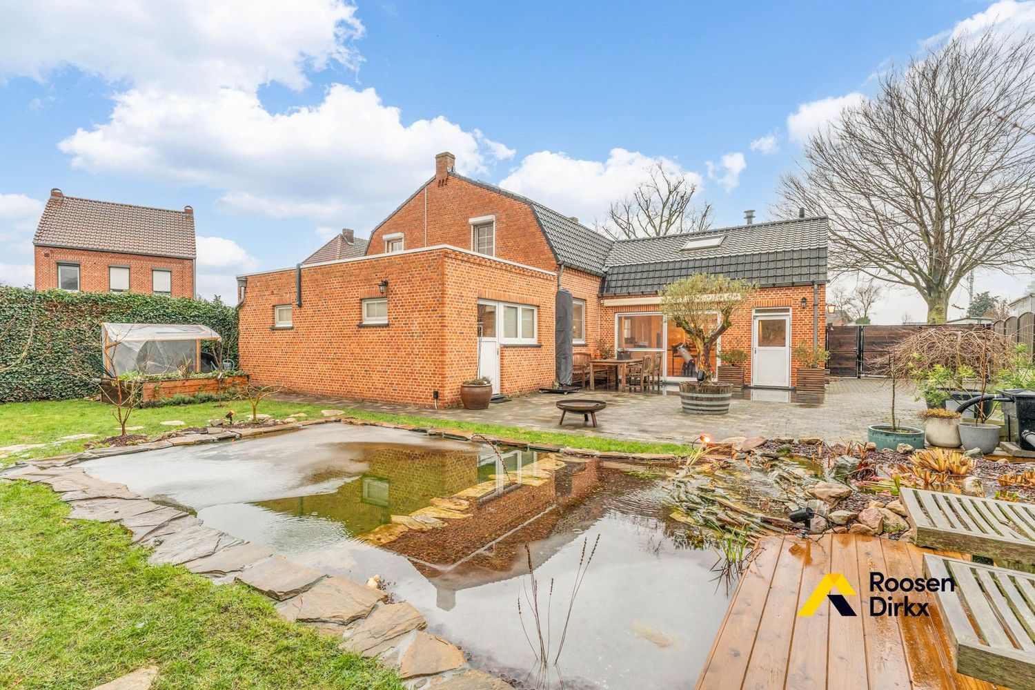 Karaktervolle gezinswoning met 3 slaapkamers, praktijkruimte en pool house op 6a13ca foto 4