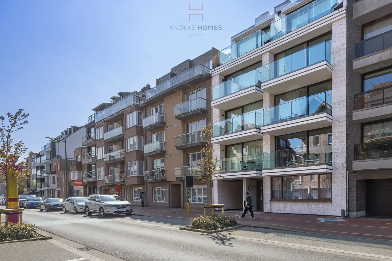 Prachtig afgewerkt nieuwbouwappartement met twee slaapkamers en twee badkamers op de Parmentierlaan foto {{pictureIndex}}