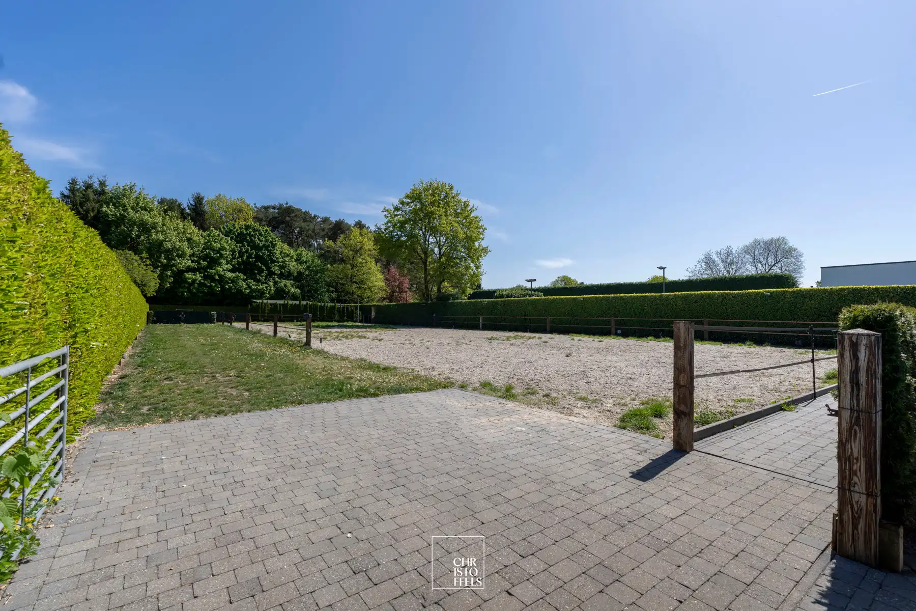 Exclusieve villa (511m²) met buitenzwembad, wellnessruimte en paardenaccommodatie in Lanaken foto 35