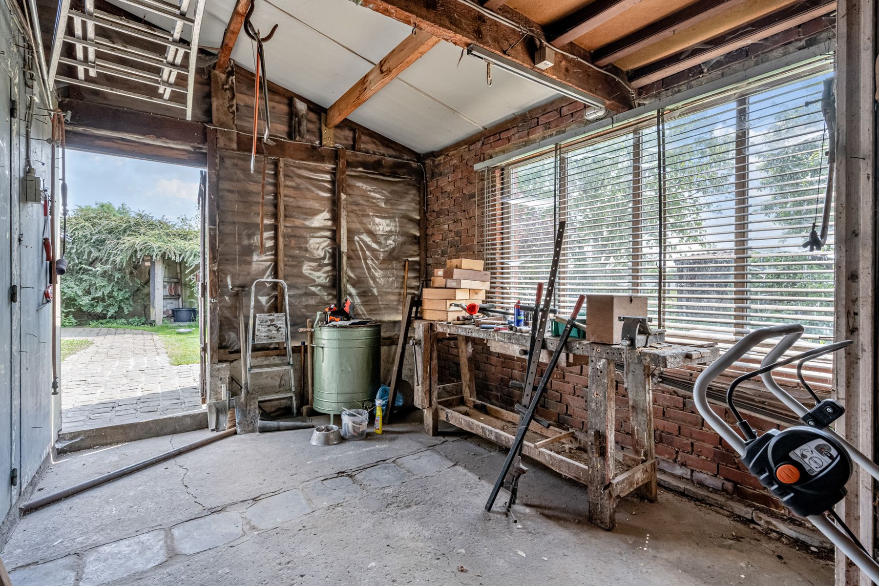 Charmante fermette op perceel van 1548m² mooie tuin + oprit! foto 19