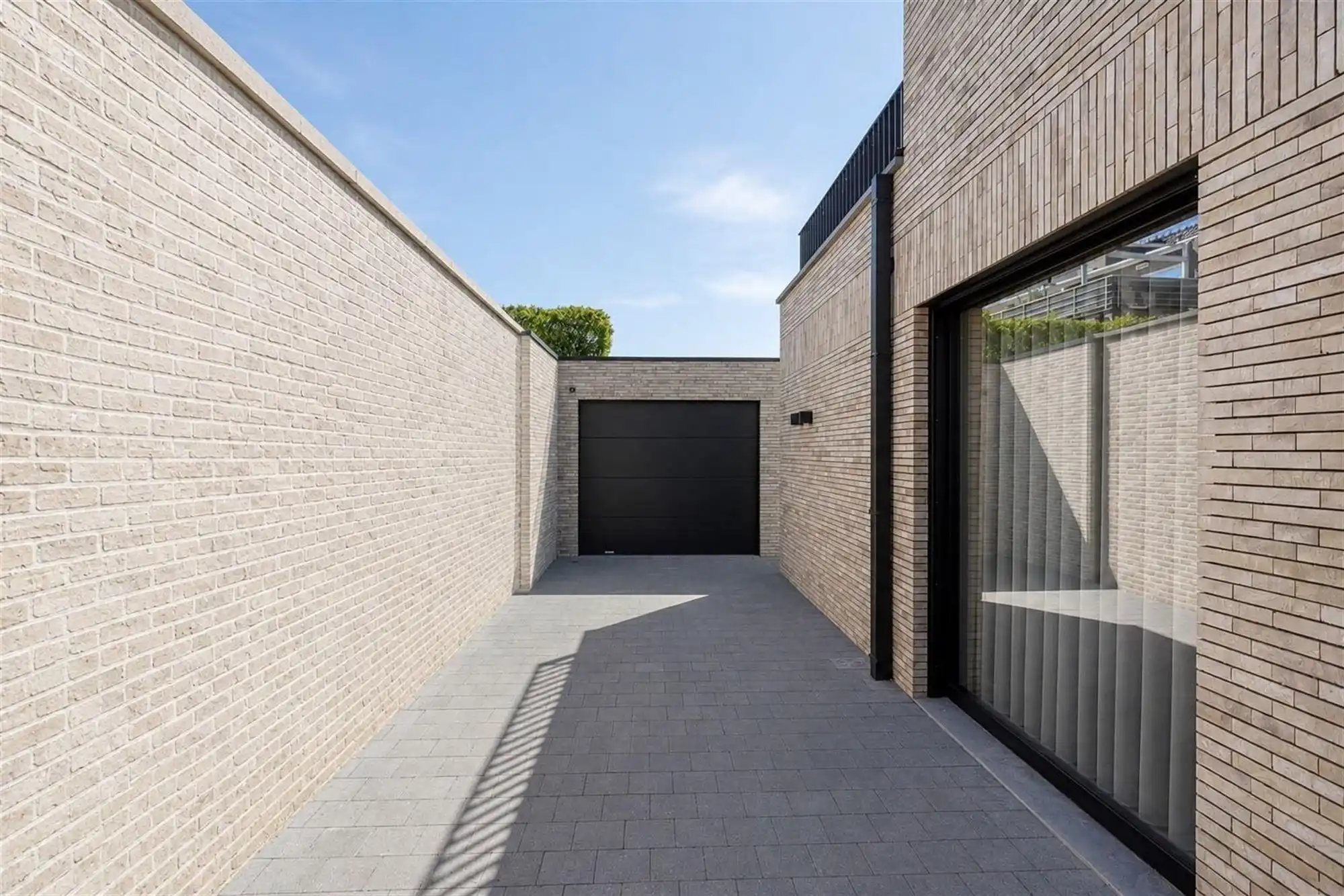 Gelijkvloers wonen met privacy en zonder syndicuskosten! foto 32
