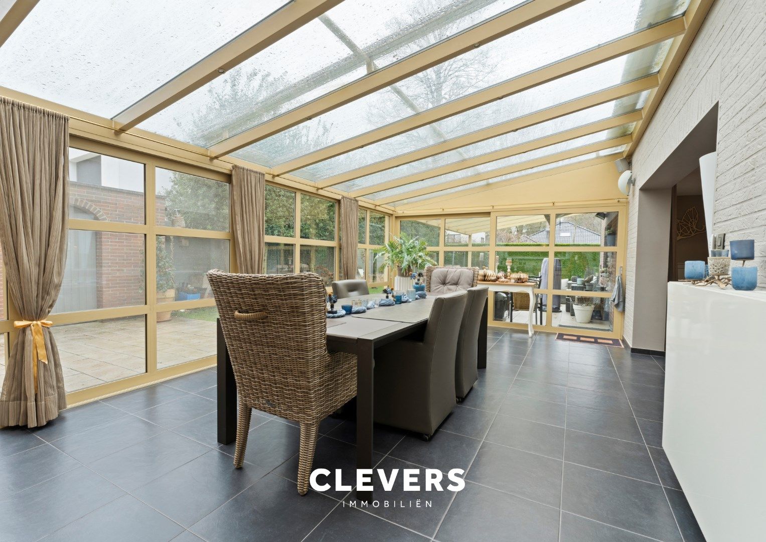 Karaktervolle, energiezuinig (label C) villa met tal van mogelijkheden op toplocatie nabij Brugge foto 13