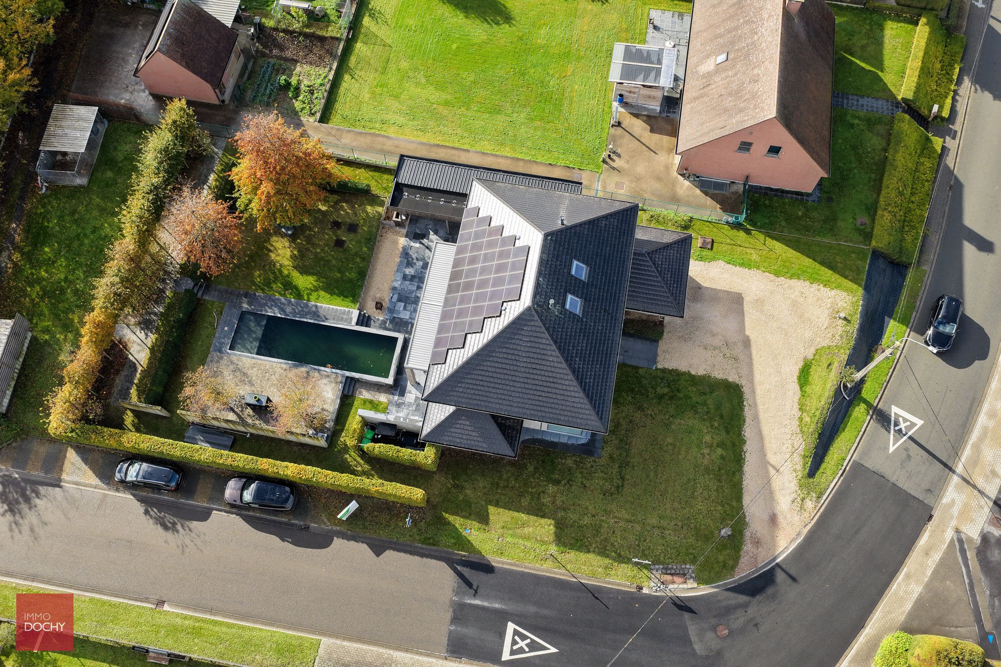 Recente en energiezuinige villa op een perceel van 1.688 m², gebouwd in 2011. foto 8