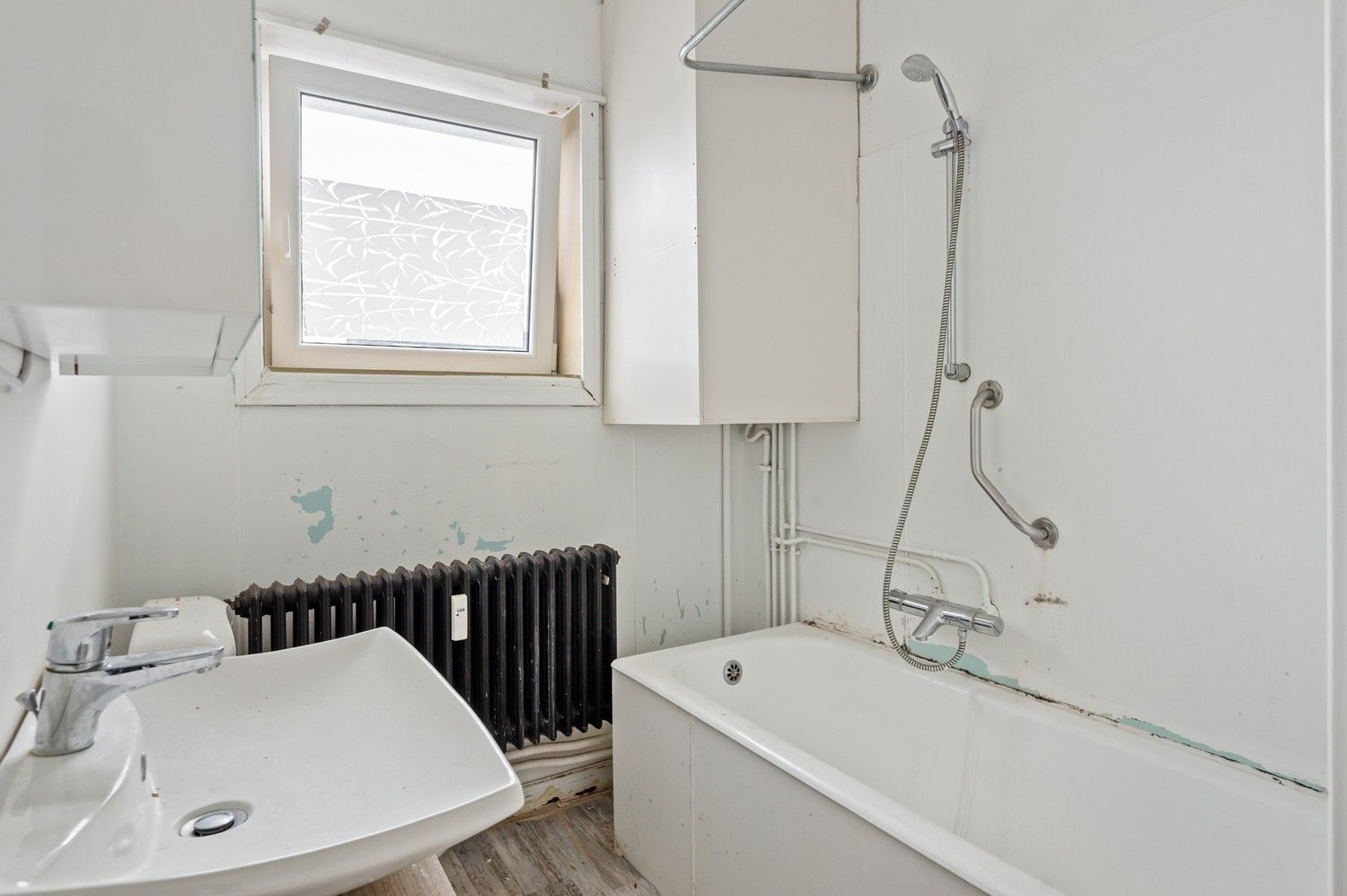 Te renoveren kangoeroewoning  nabij het centrum van Broechem! foto 10